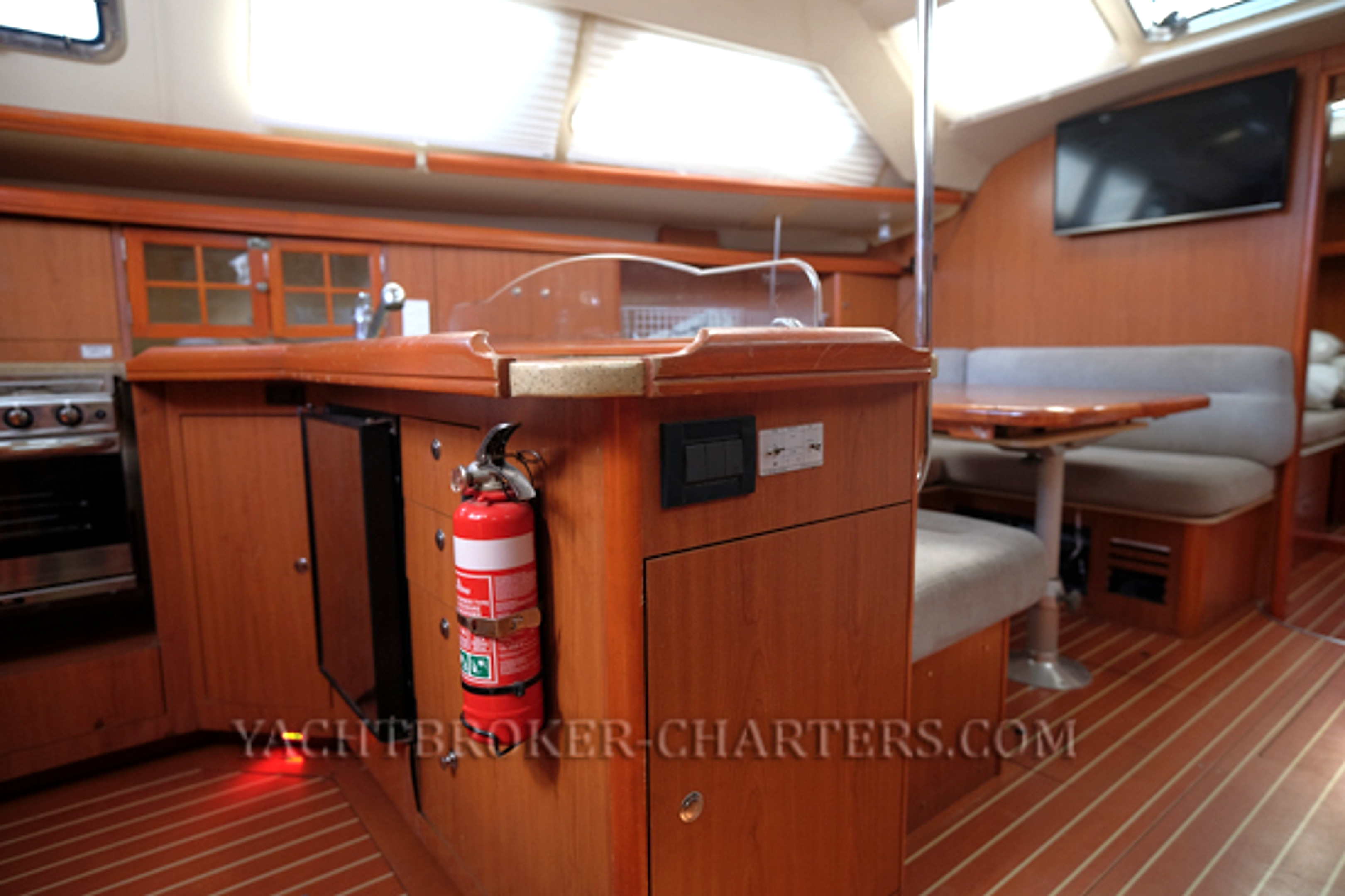 2008 Hunter 41 Deck Saloon for sale (photo 109)