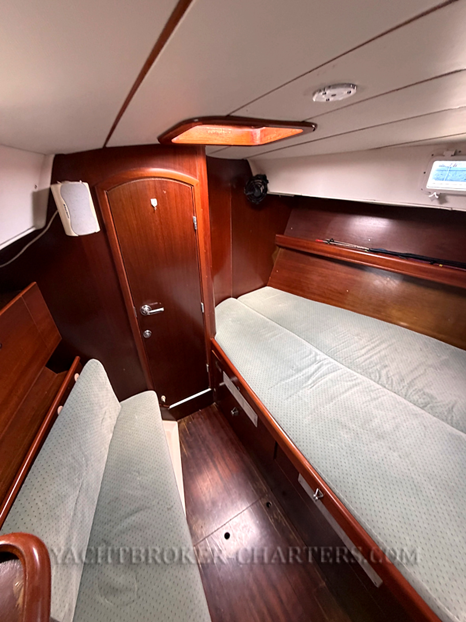 1998 Beneteau Oceanis Clipper 40 CC in vendita (photo 34)