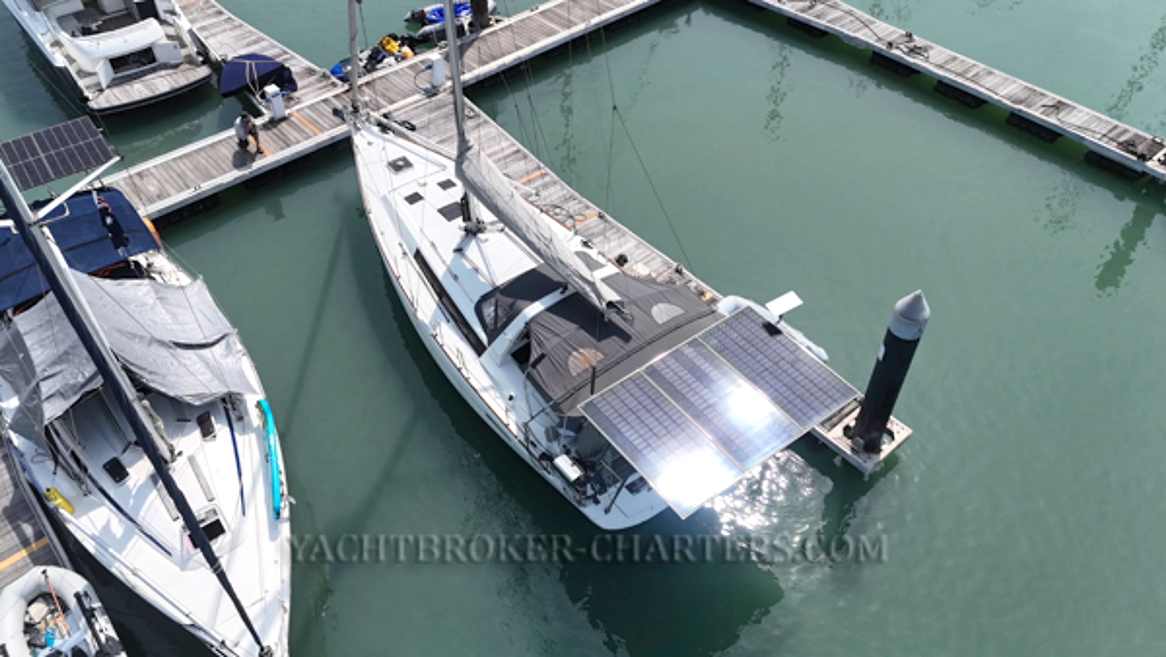 2012 Beneteau Oceanis 41 à vendre (photo 9)
