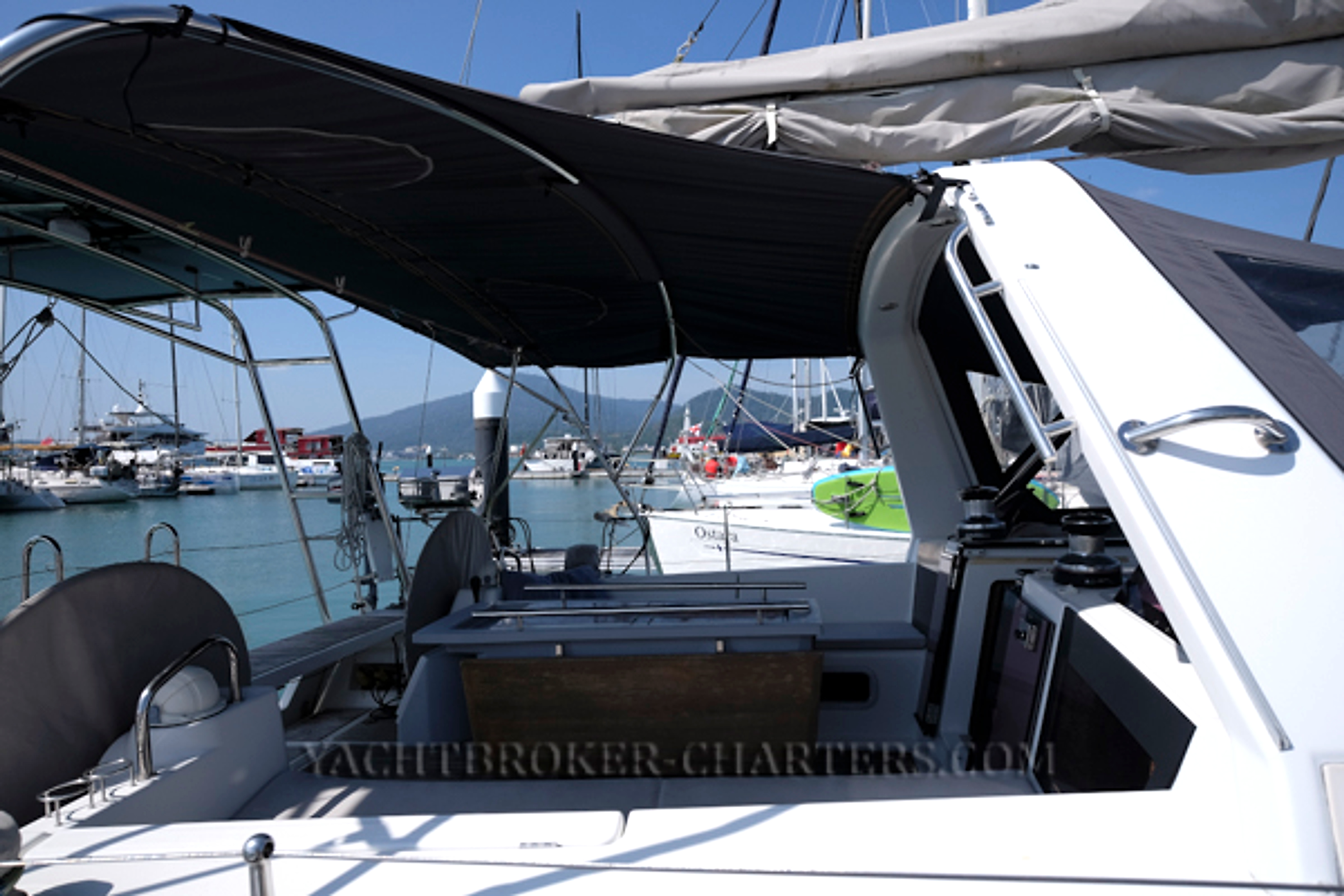 2012 Beneteau Oceanis 41 à vendre (photo 12)