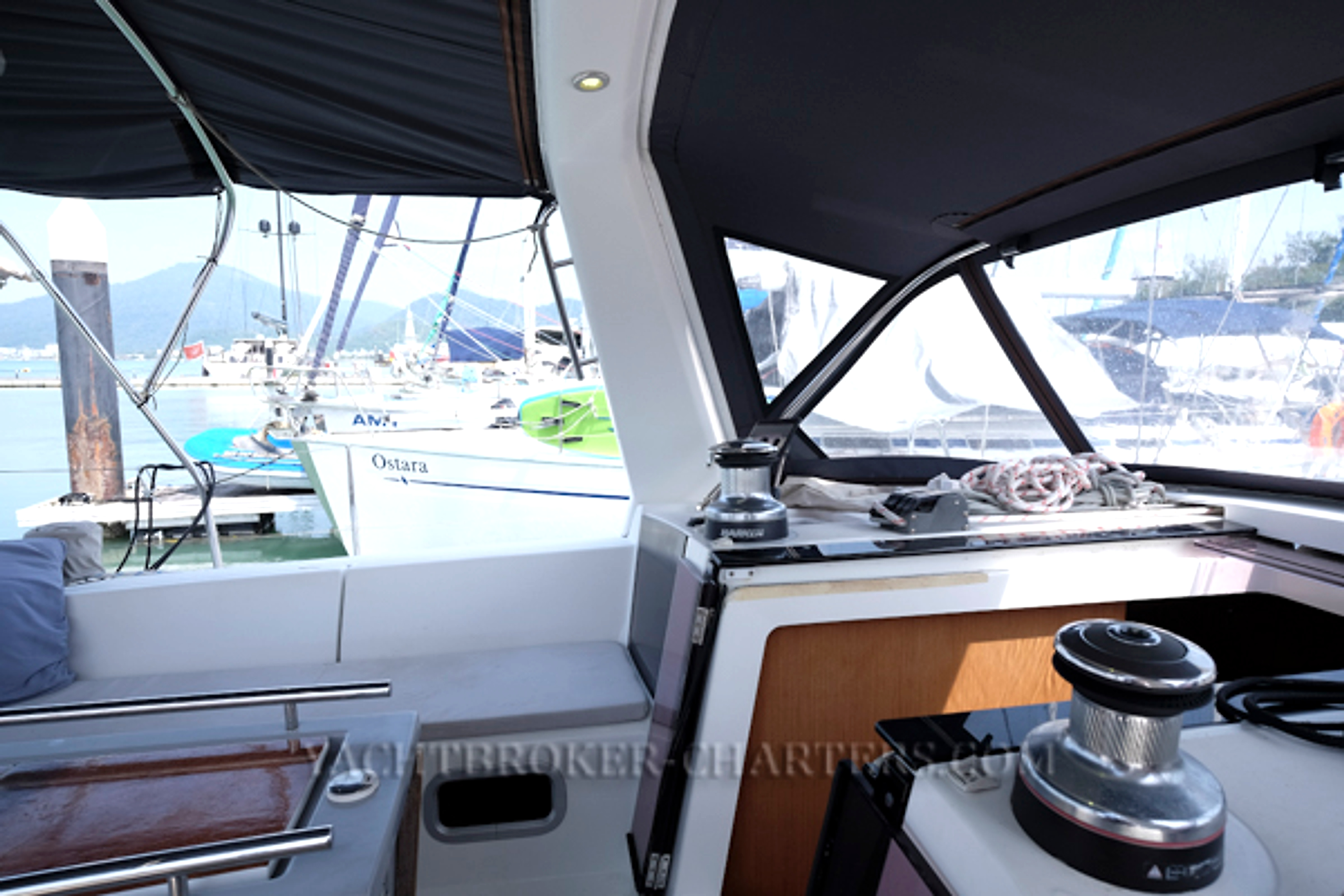 2012 Beneteau Oceanis 41 à vendre (photo 35)