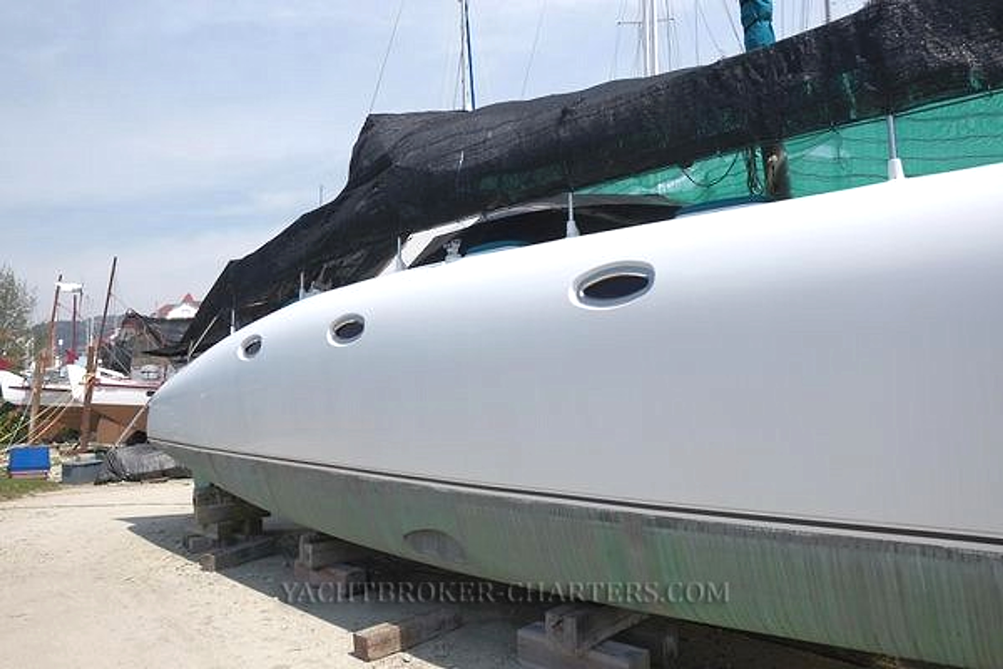 2011 Schionning 1190 for sale (photo 28)