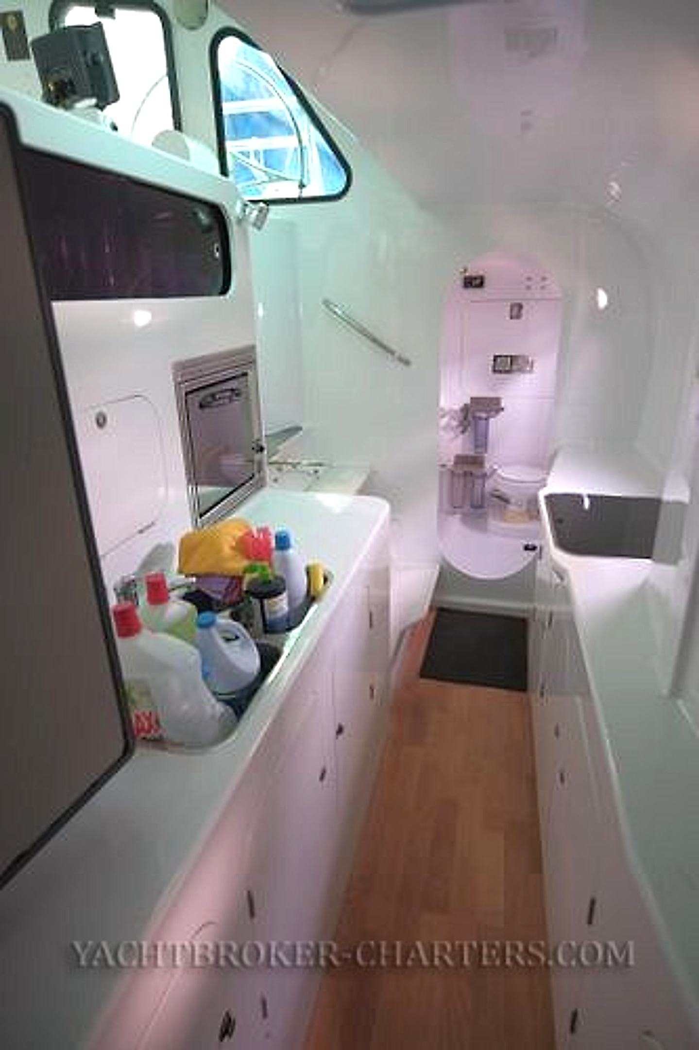 2011 Schionning 1190 for sale (photo 57)