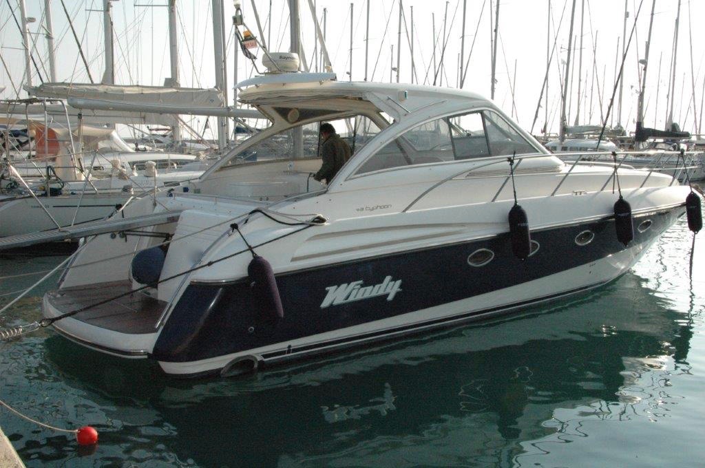 2004 Windy 43 Typhoon for sale (photo 2)