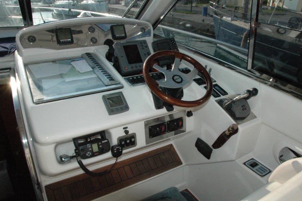 2004 Windy 43 Typhoon for sale (photo 3)