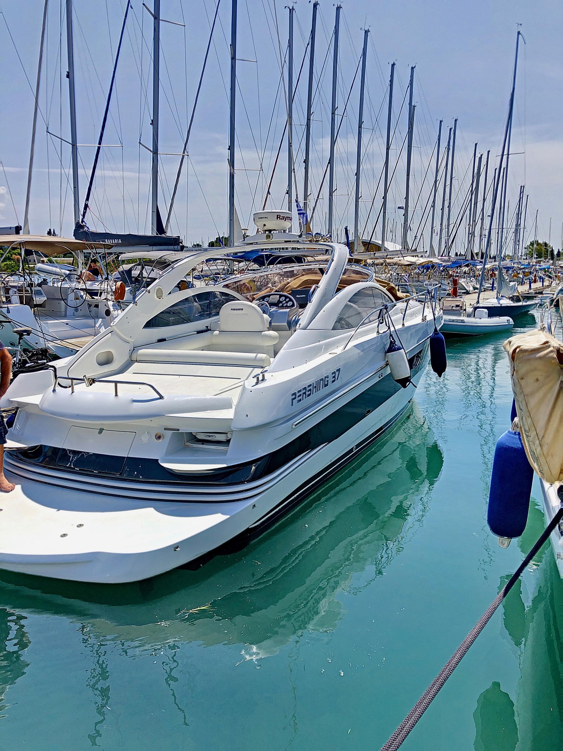 2005 Pershing 37 in vendita (photo 2)