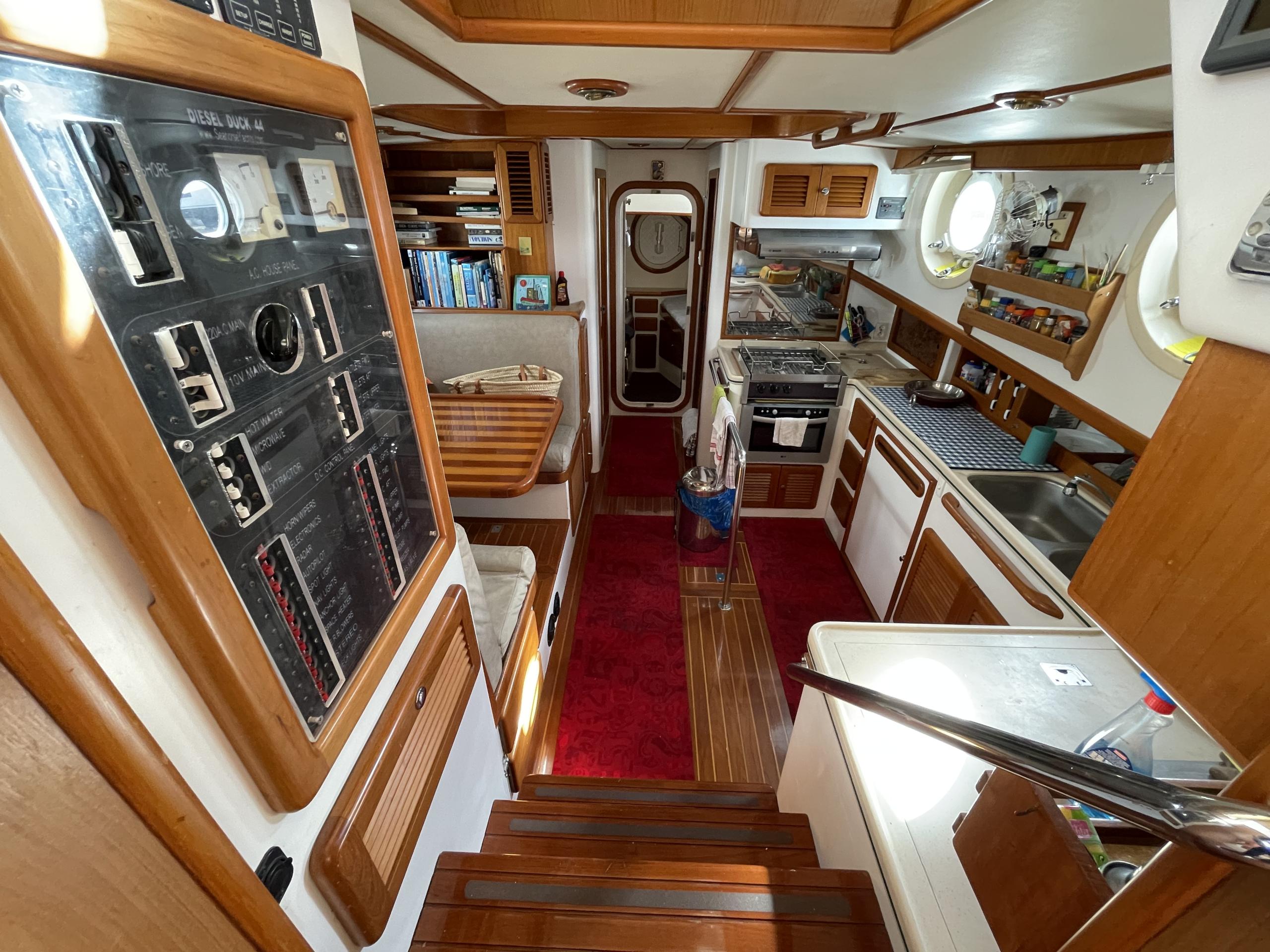 2003 Seahorse Duck 44 for sale (photo 2)