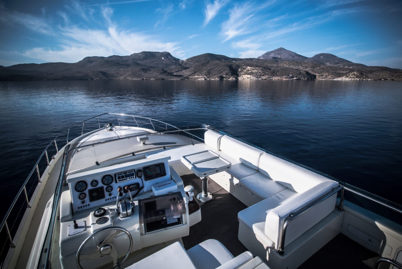 1998 Ferretti Yachts 620 for sale (photo 4)