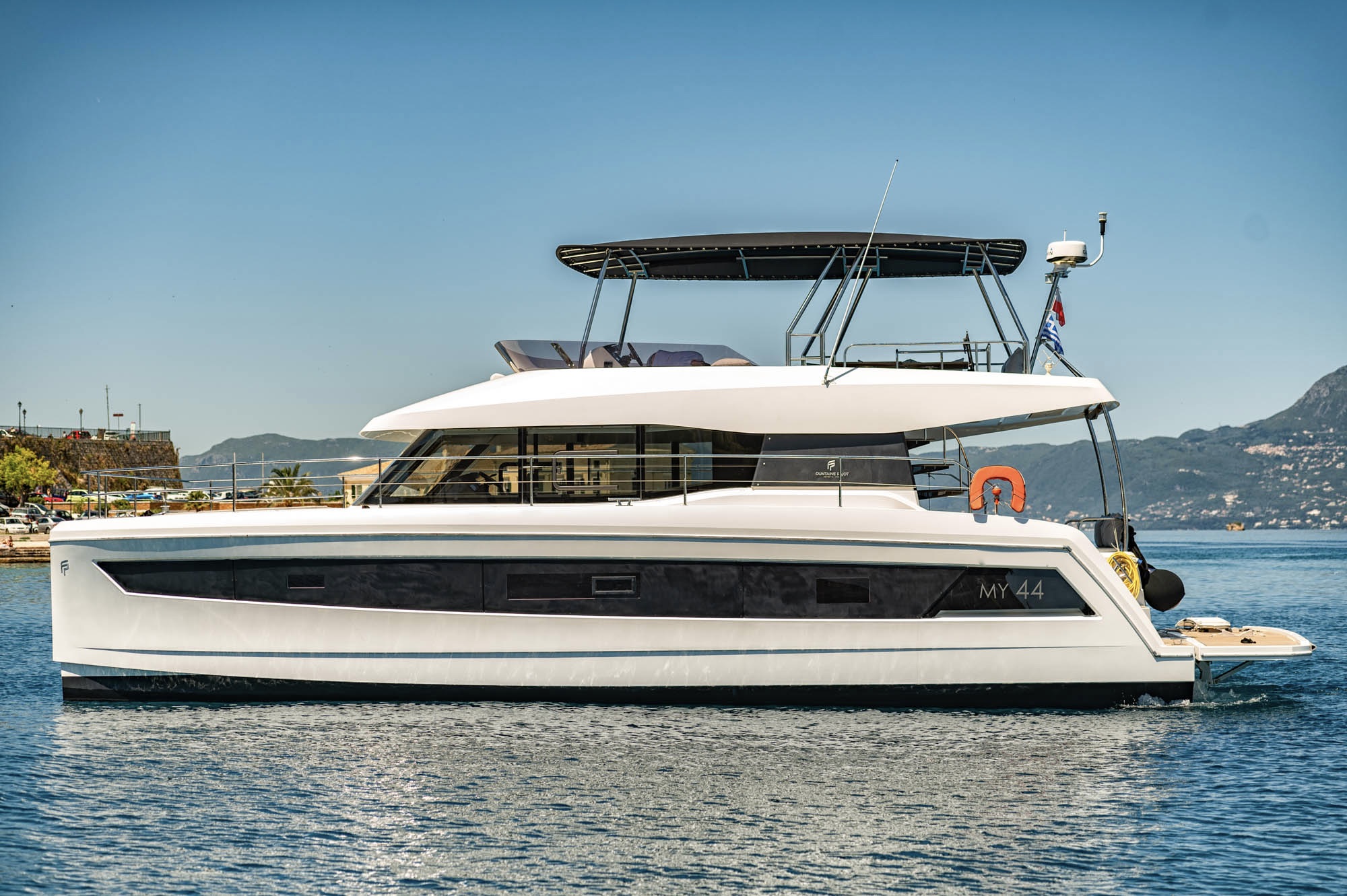 2018 Fountaine Pajot MY 44 te koop (photo 2)