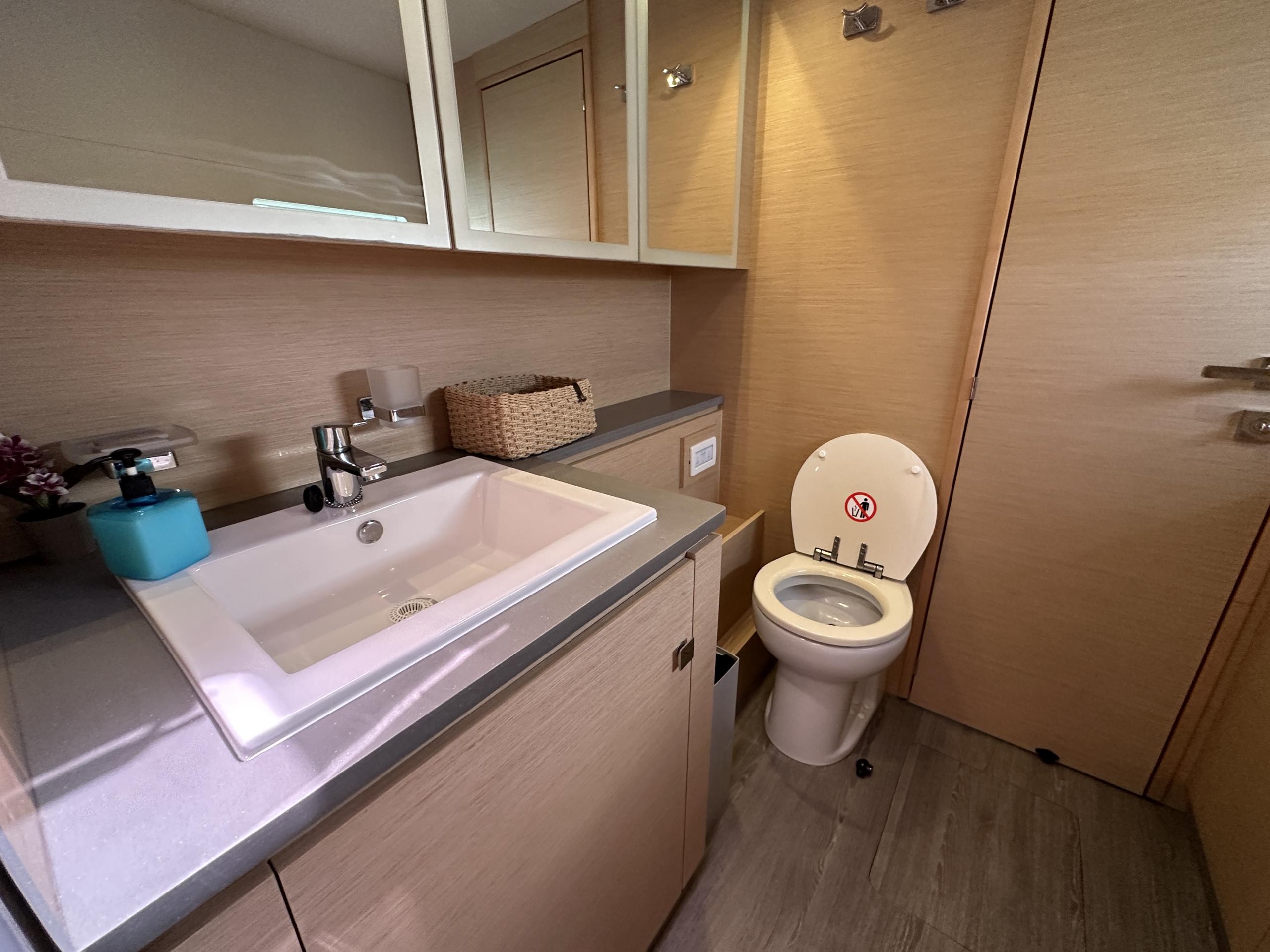 2018 Fountaine Pajot MY 44 te koop (photo 18)