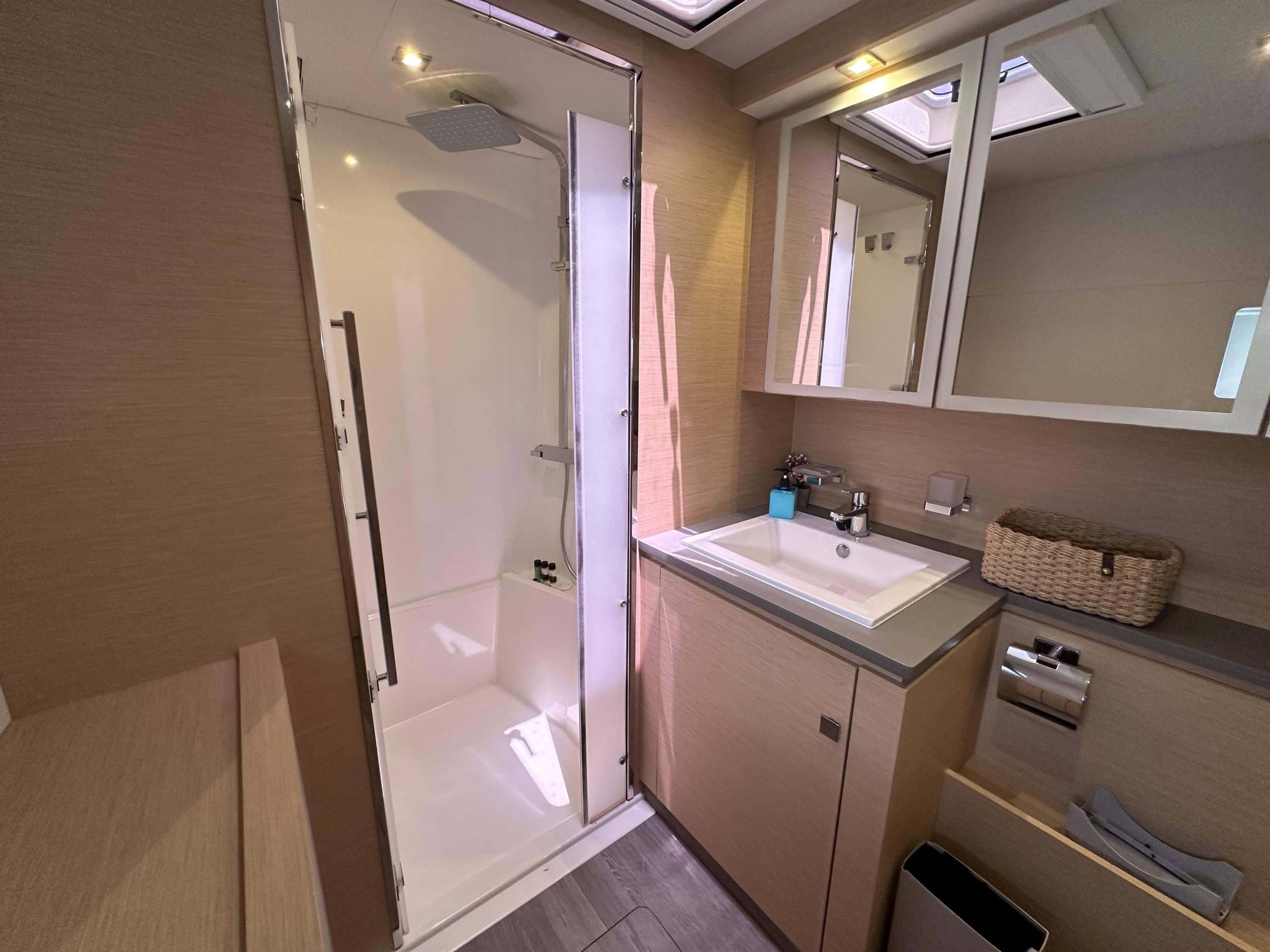 2018 Fountaine Pajot MY 44 te koop (photo 22)