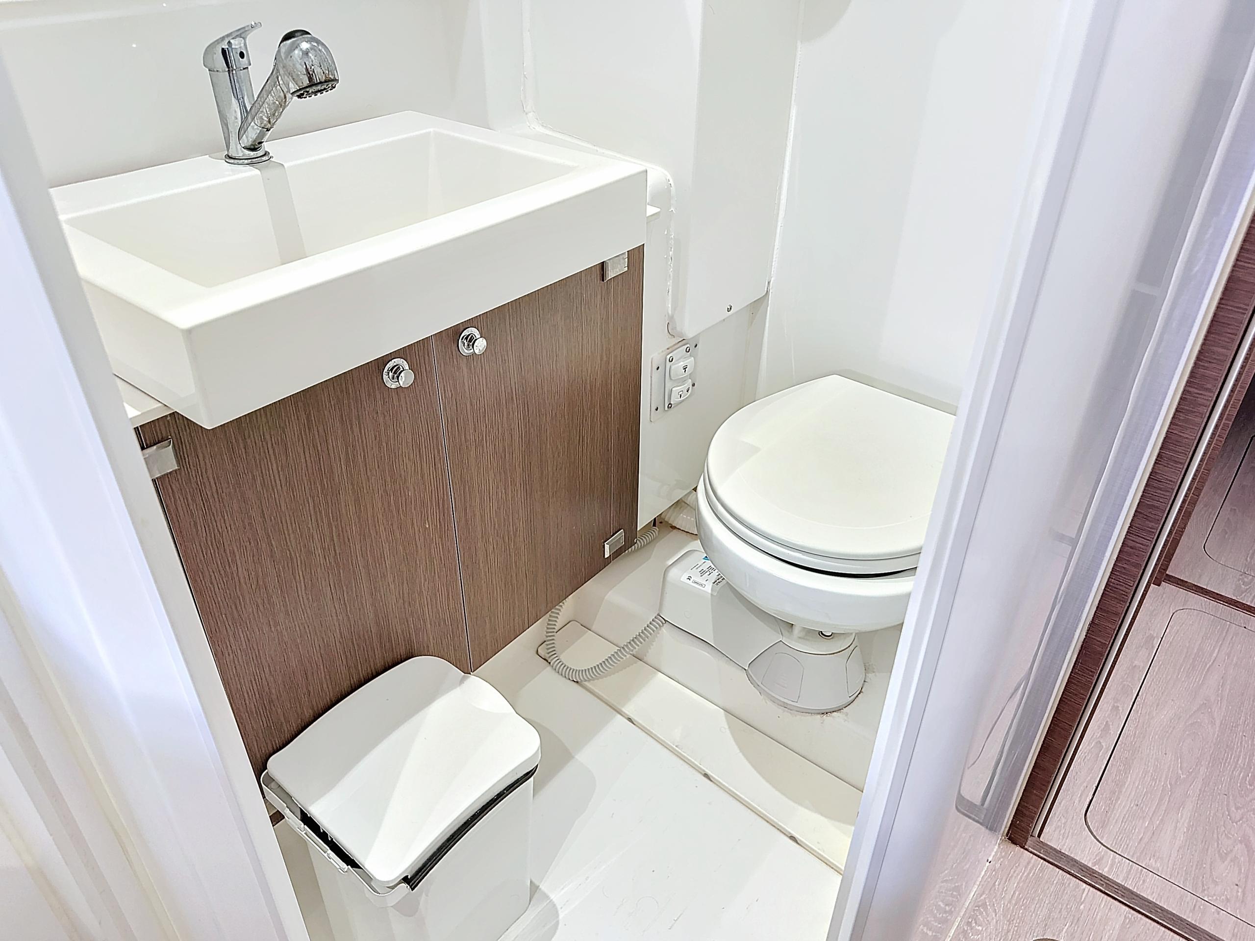 2020 Bali 4.3 te koop (photo 15)