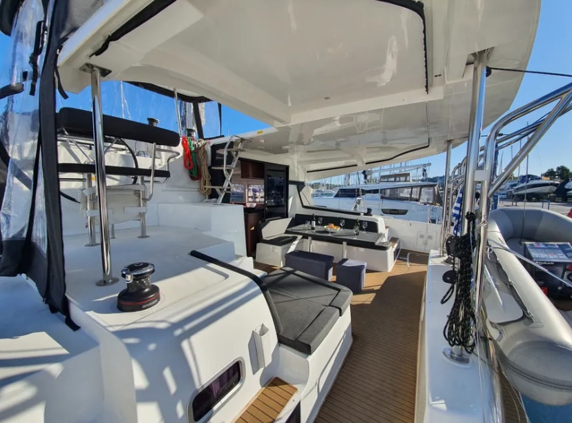2018 Lagoon 42 for sale (photo 8)
