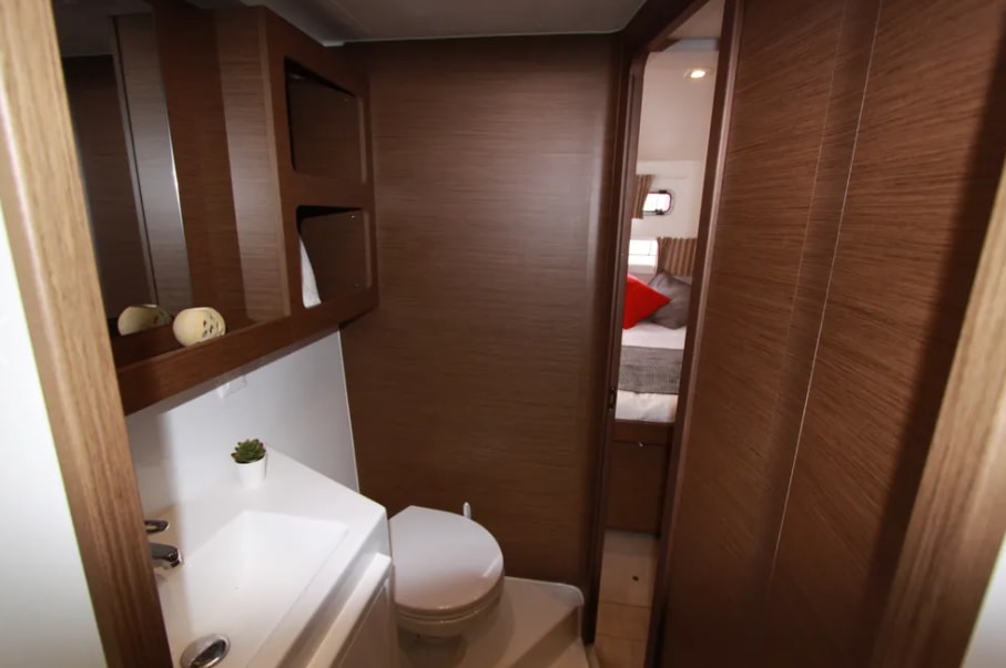 2018 Lagoon 42 for sale (photo 18)