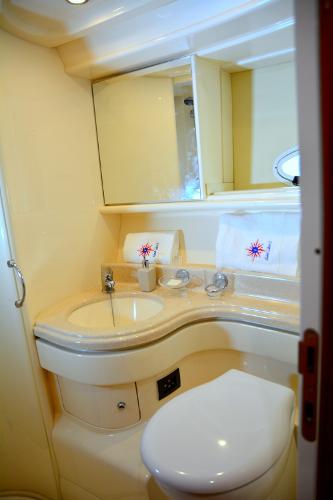 2001 Azimut 46 Fly for sale (photo 10)