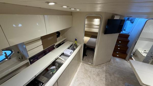 1996 Pershing 45 for sale (photo 10)