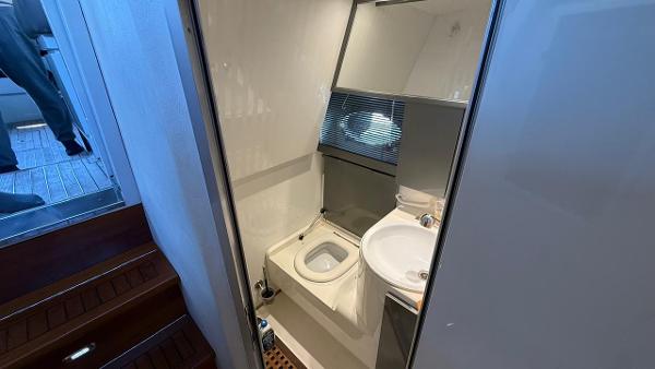 1996 Pershing 45 for sale (photo 17)