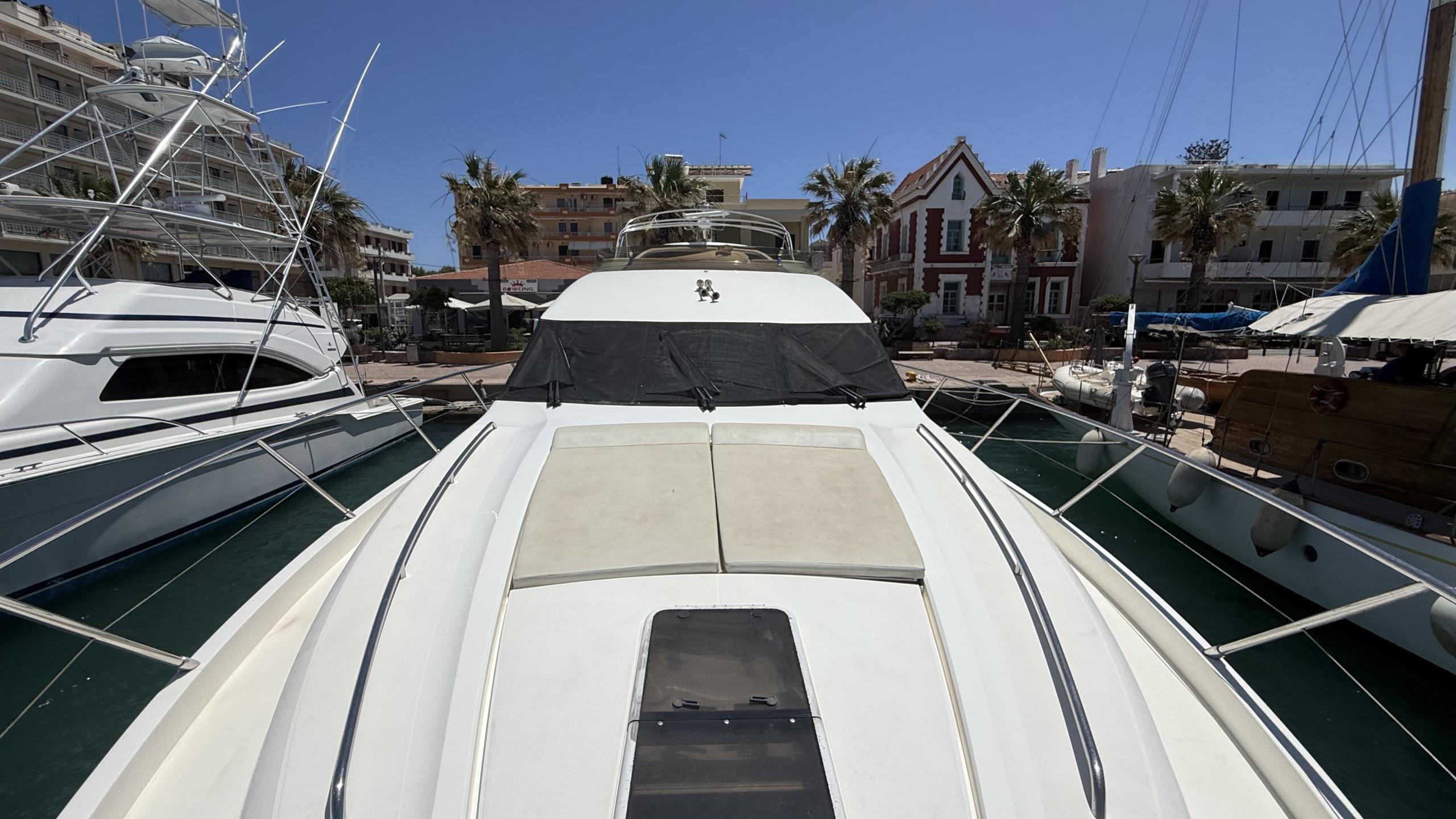 2010 Princess 62 for sale (photo 3)