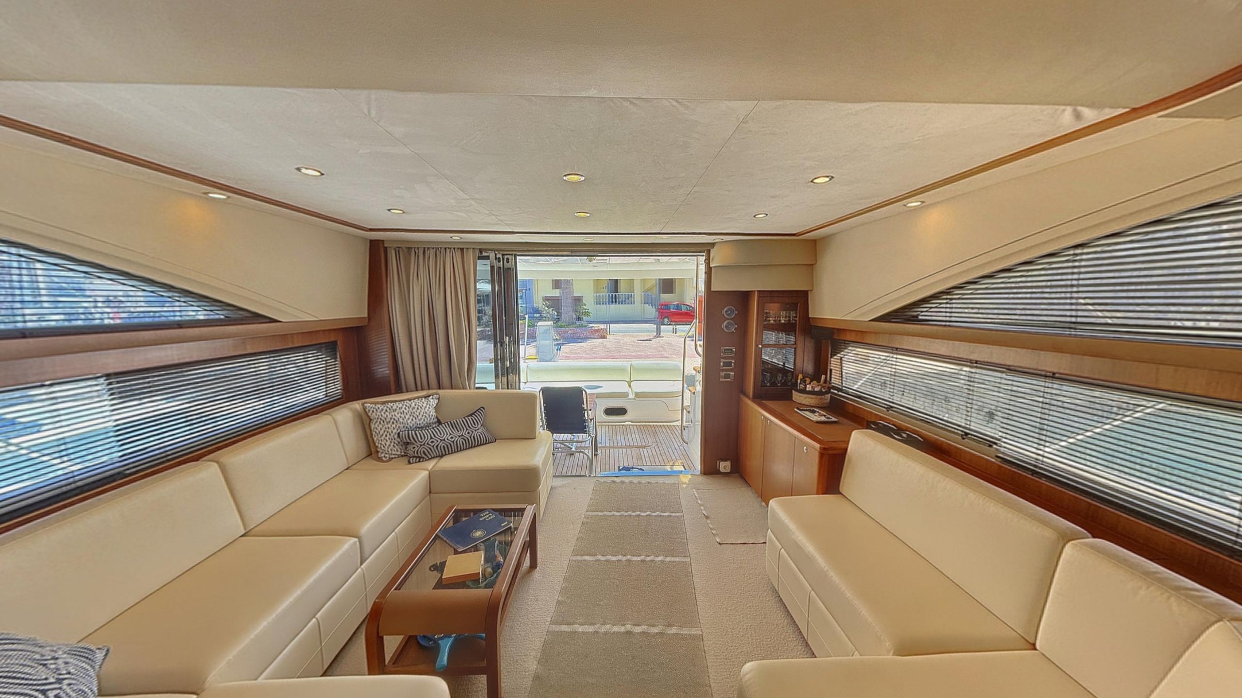 2010 Princess 62 for sale (photo 12)