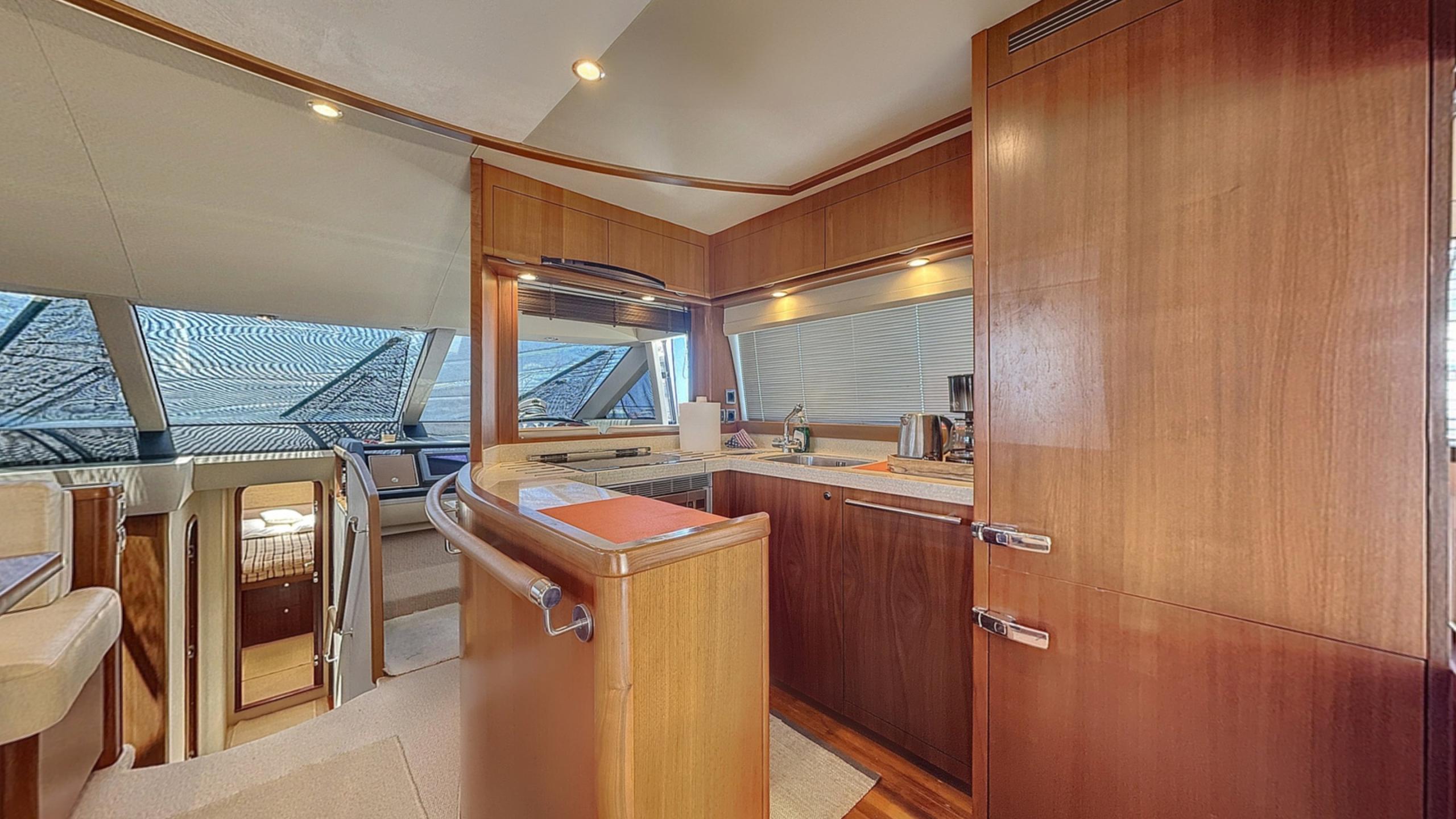 2010 Princess 62 for sale (photo 17)