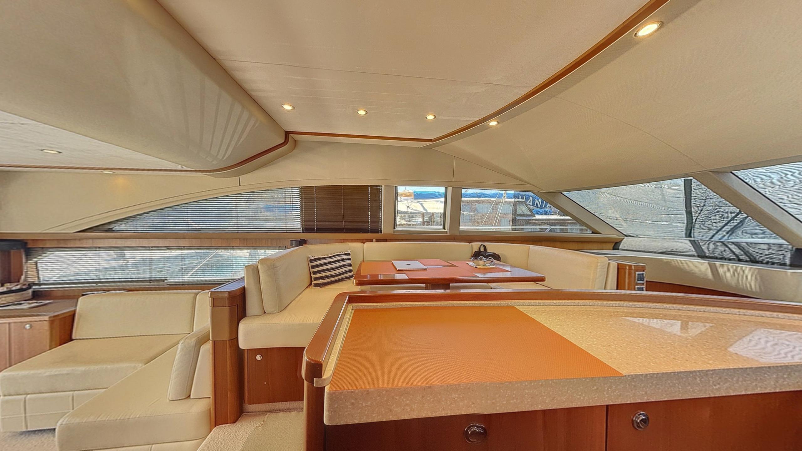 2010 Princess 62 for sale (photo 19)
