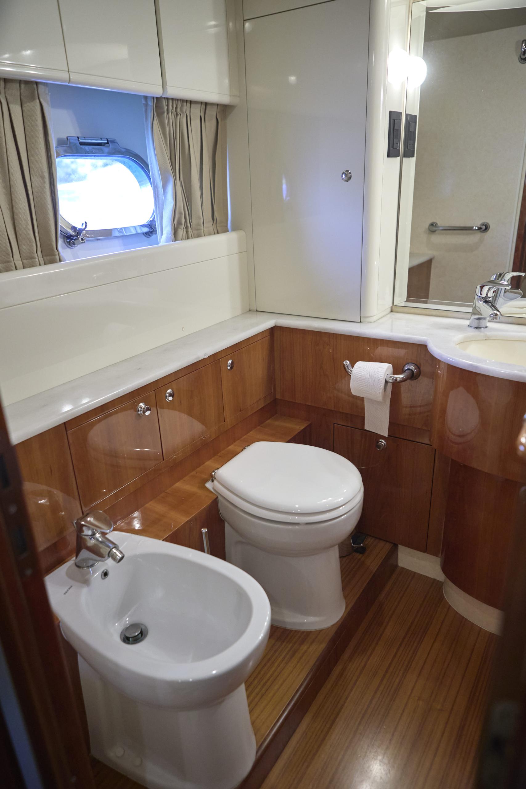 2004 Ferretti Yachts 680 à vendre (photo 42)