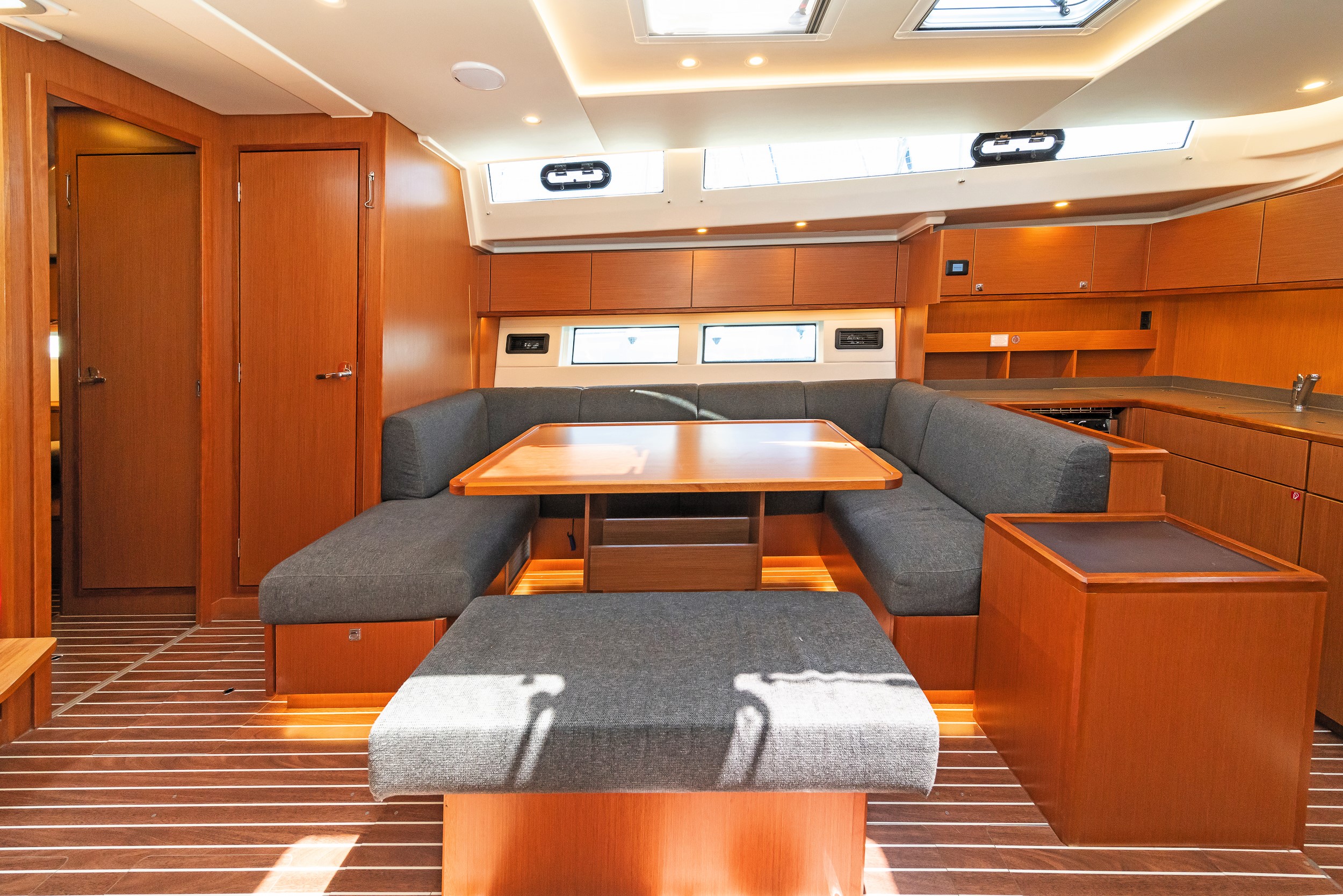 2021 Bavaria C57 Style in vendita (photo 14)