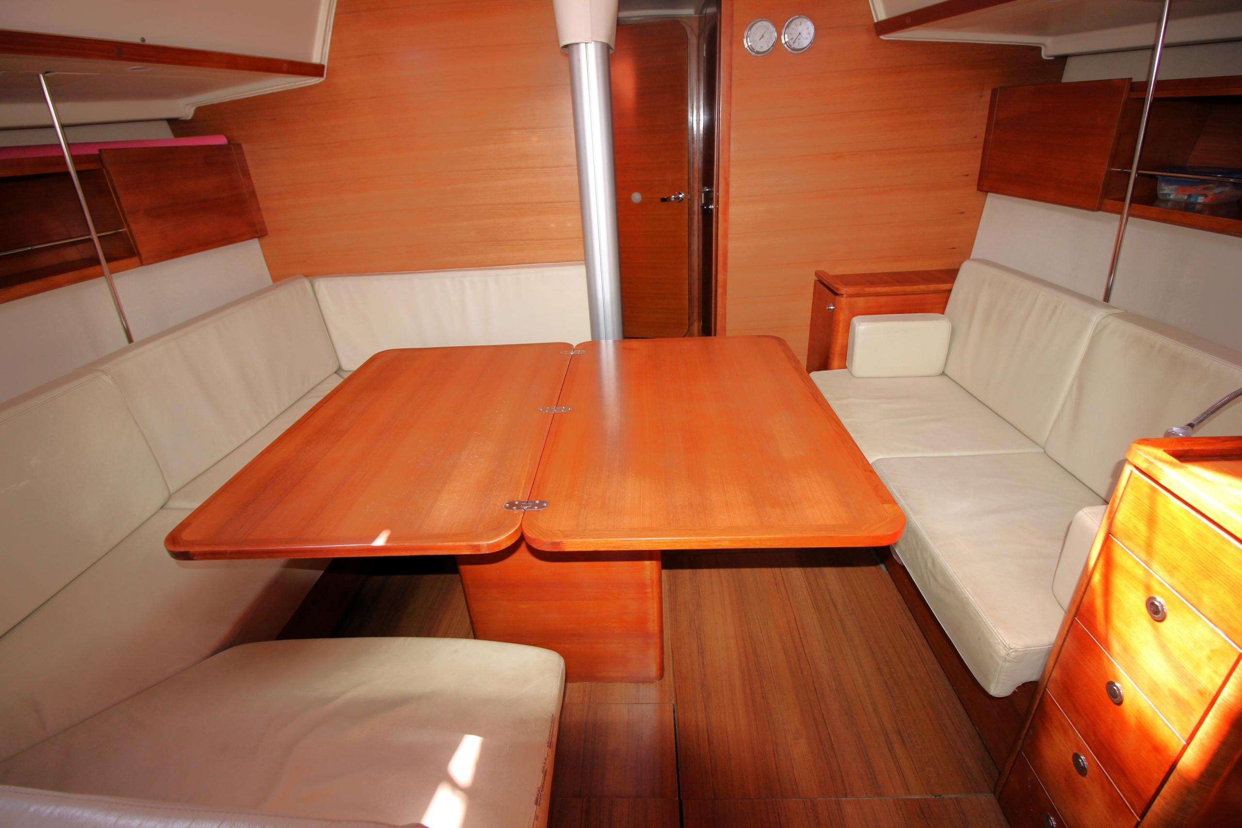 2010 Salona 44 te koop (photo 11)