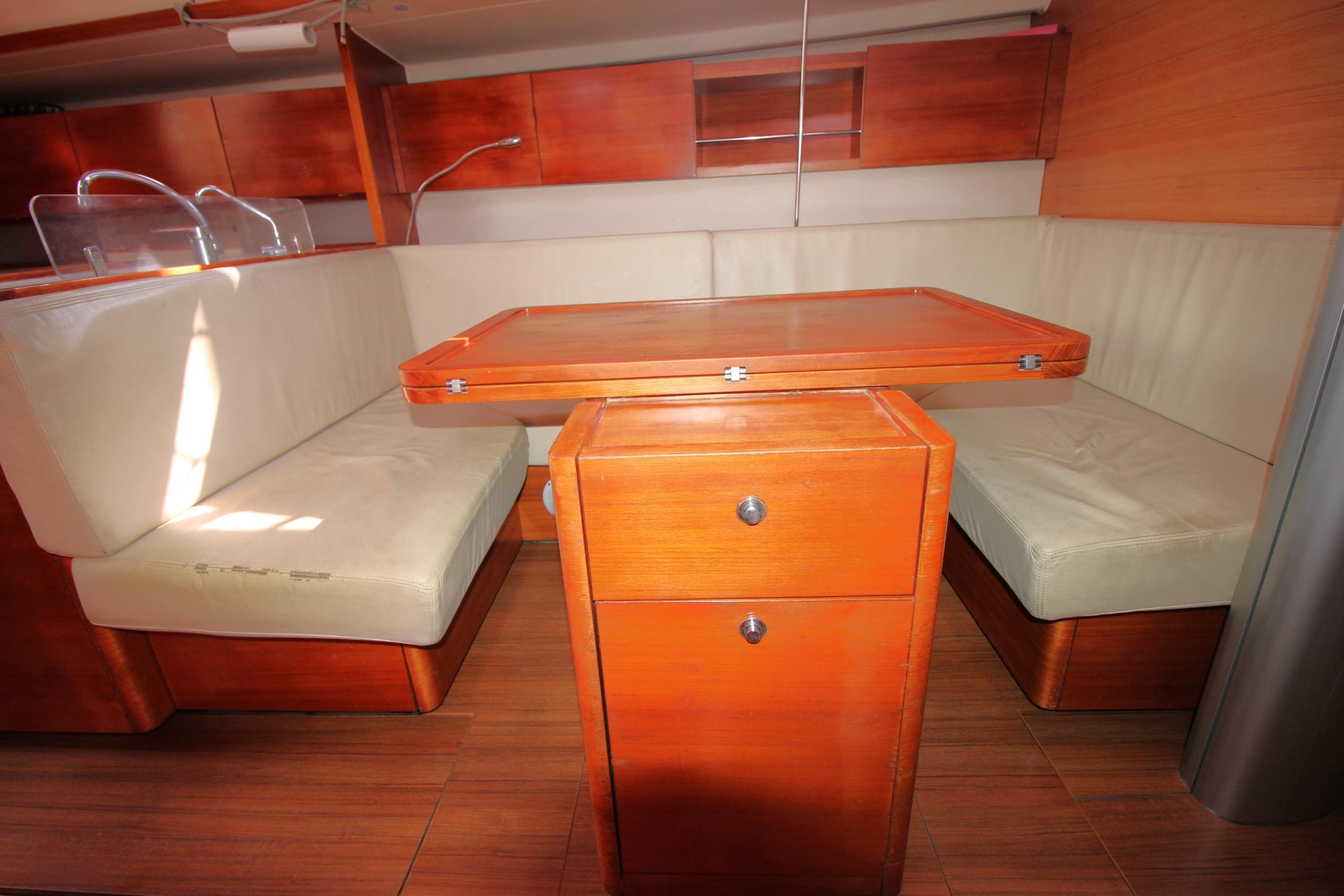 2010 Salona 44 te koop (photo 14)