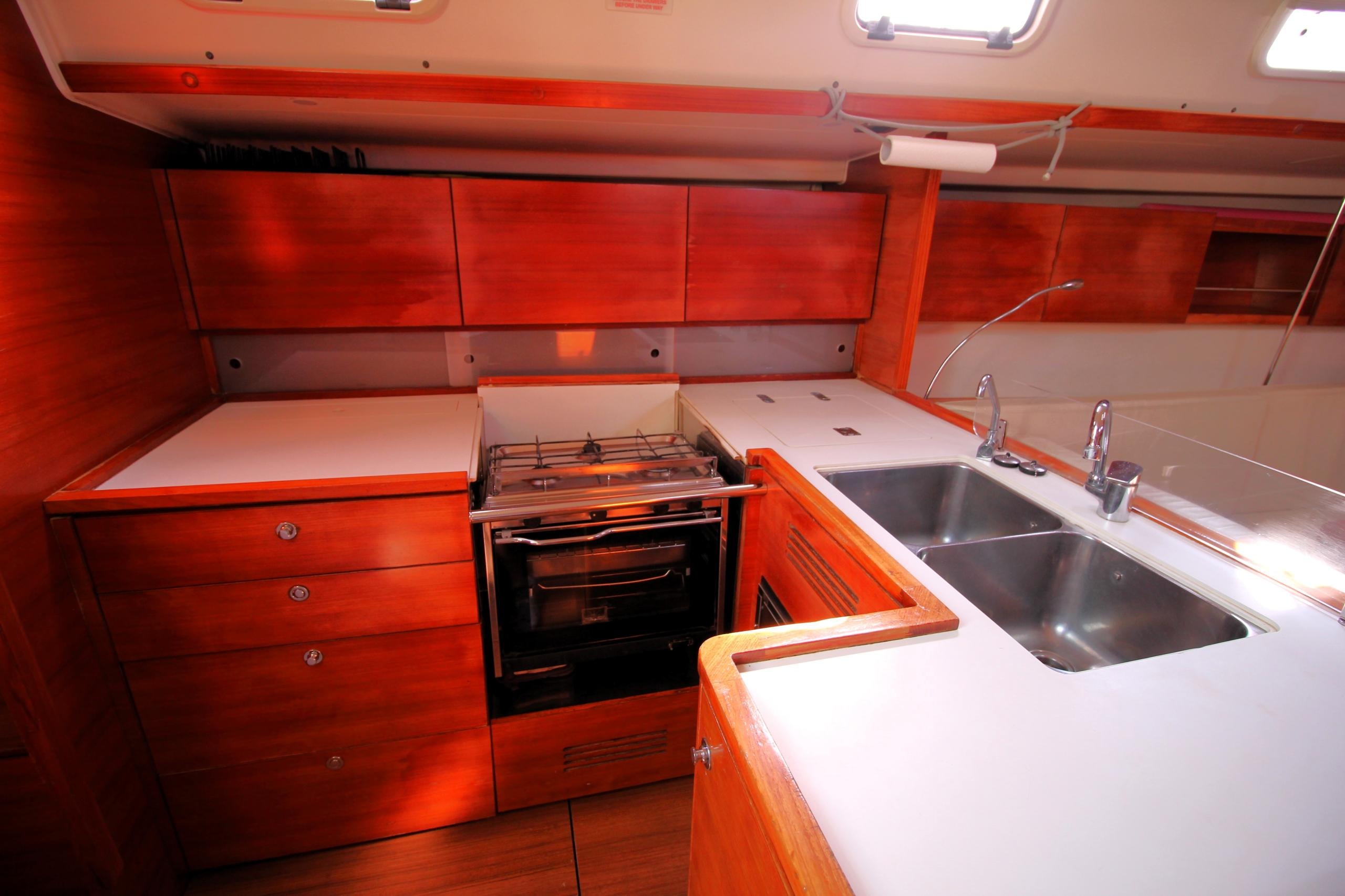 2010 Salona 44 te koop (photo 20)