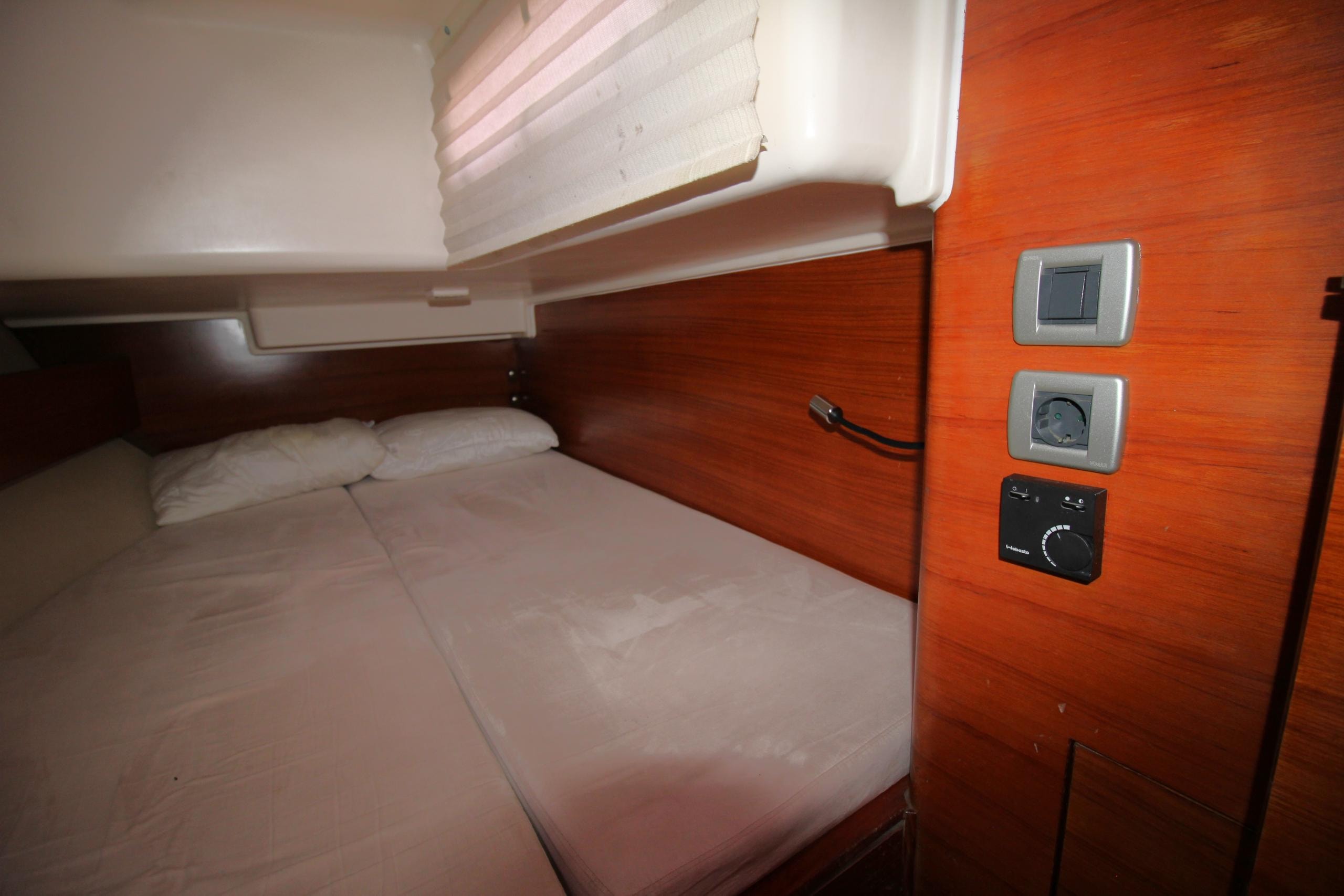 2010 Salona 44 te koop (photo 23)