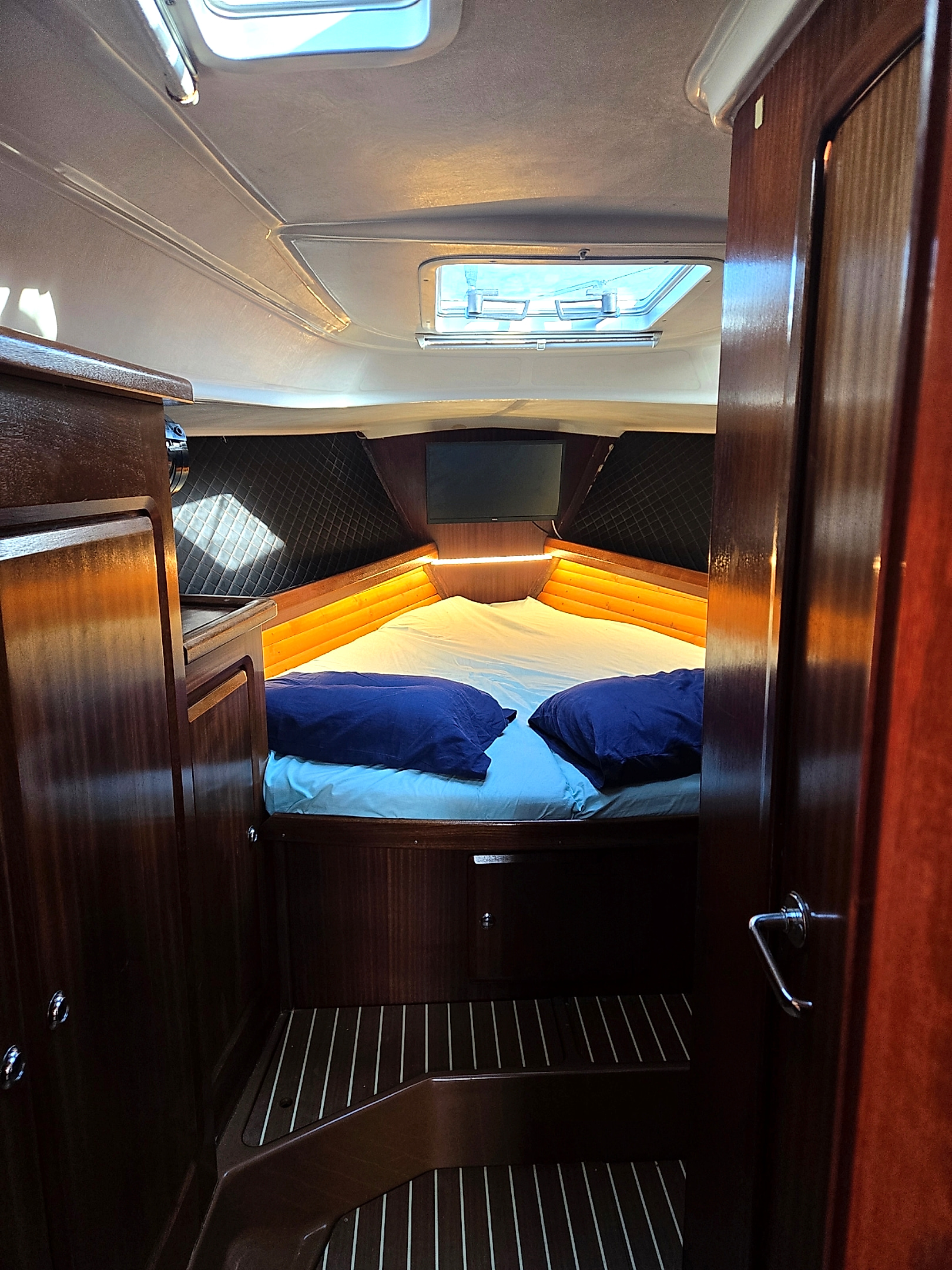 1999 Bavaria 38 Holiday te koop (photo 19)