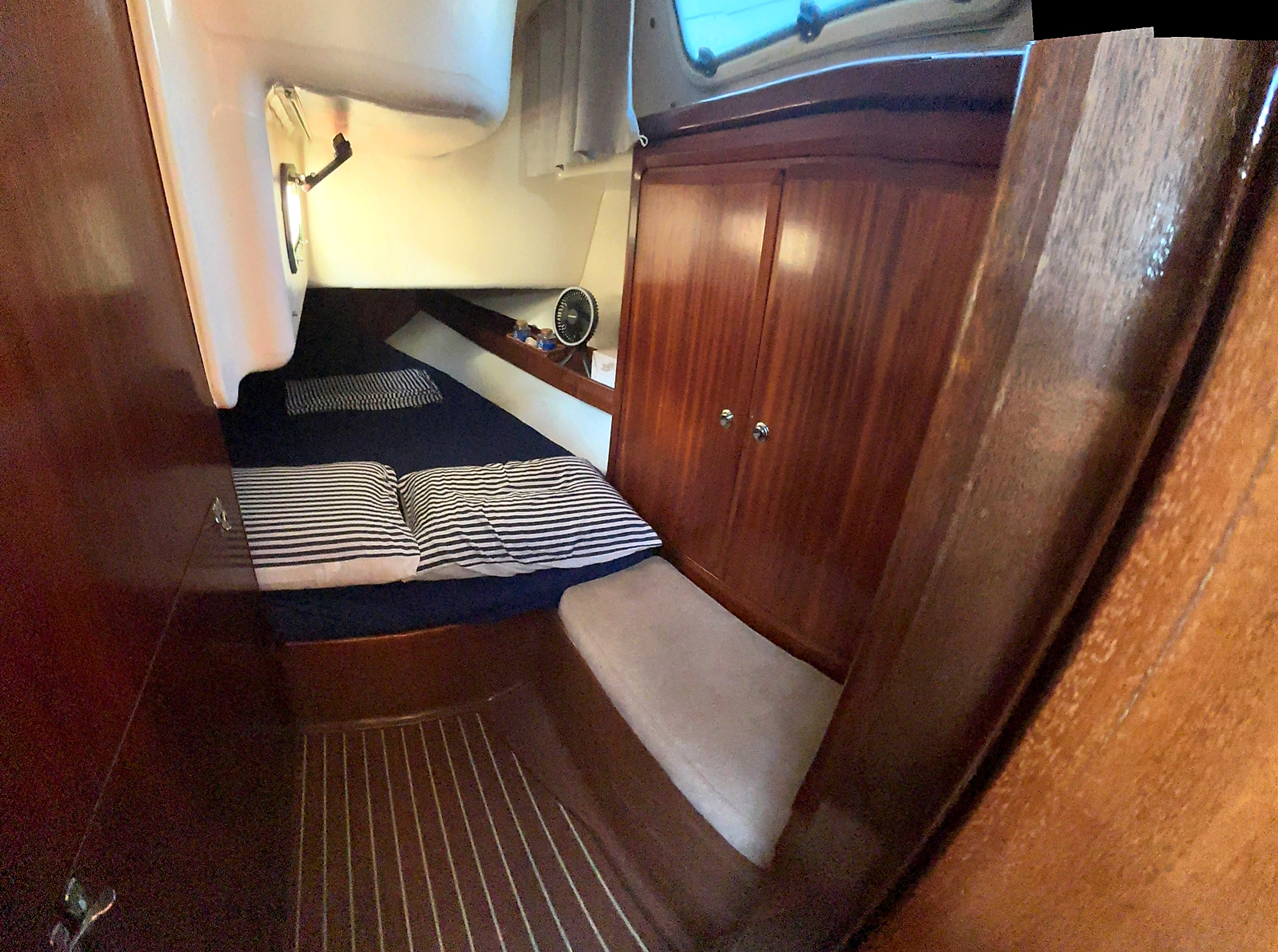 1999 Bavaria 38 Holiday te koop (photo 29)