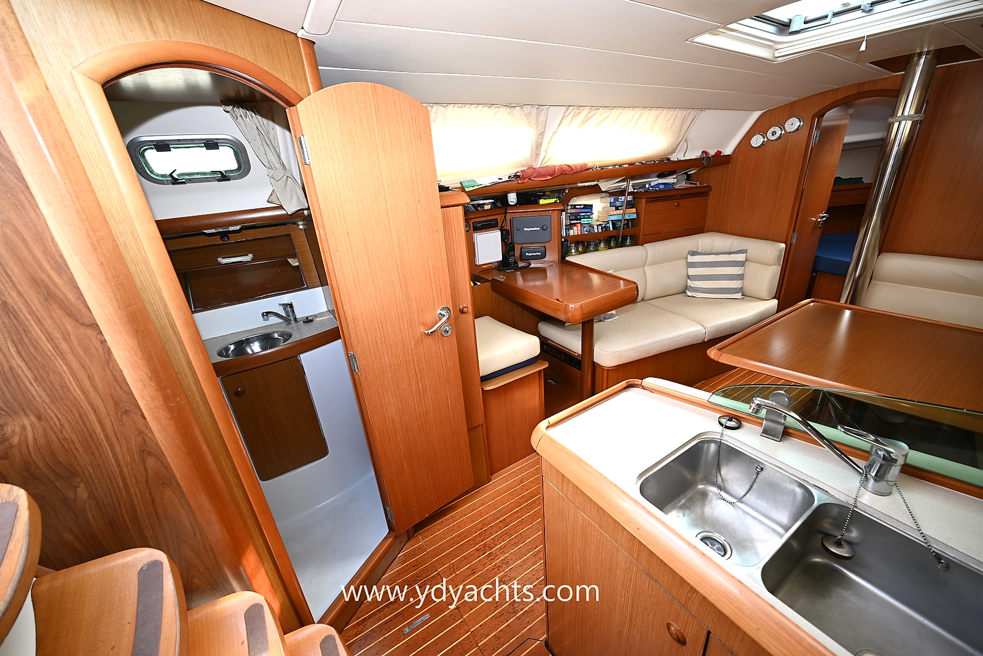 2006 Jeaunneau Sun Odyssey 37 for sale (photo 5)