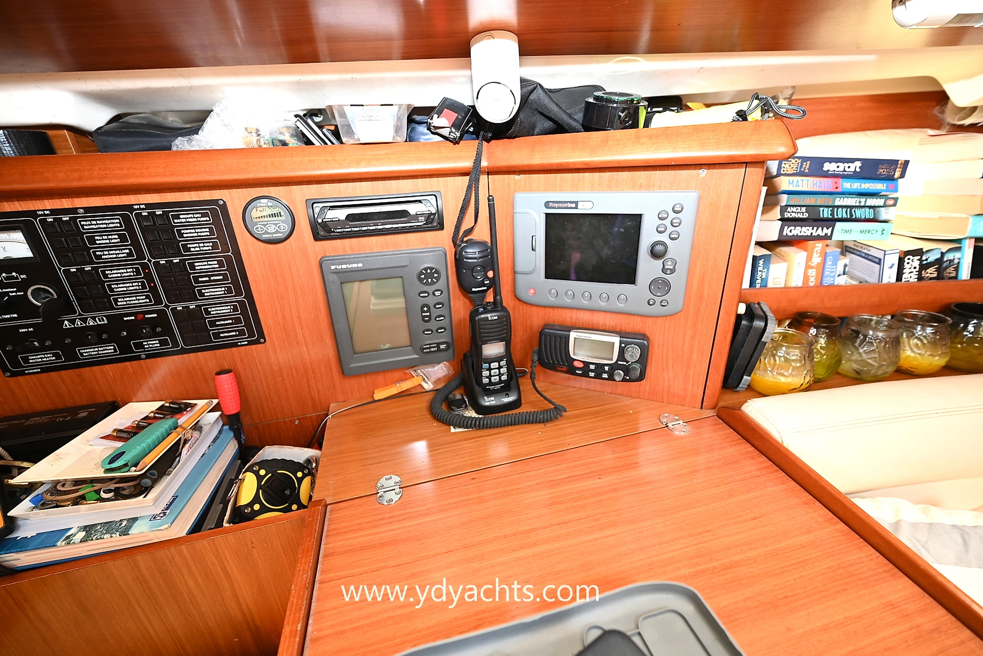 2006 Jeaunneau Sun Odyssey 37 for sale (photo 9)