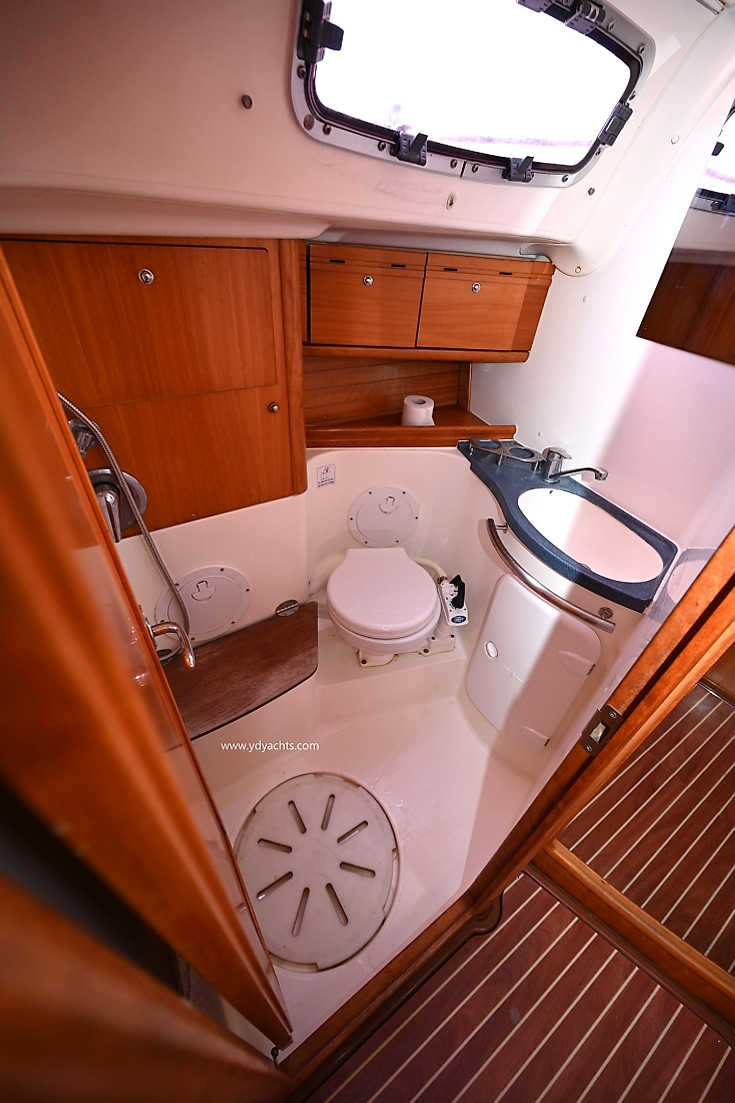 2008 Bavaria 50 Cruiser te koop (photo 35)