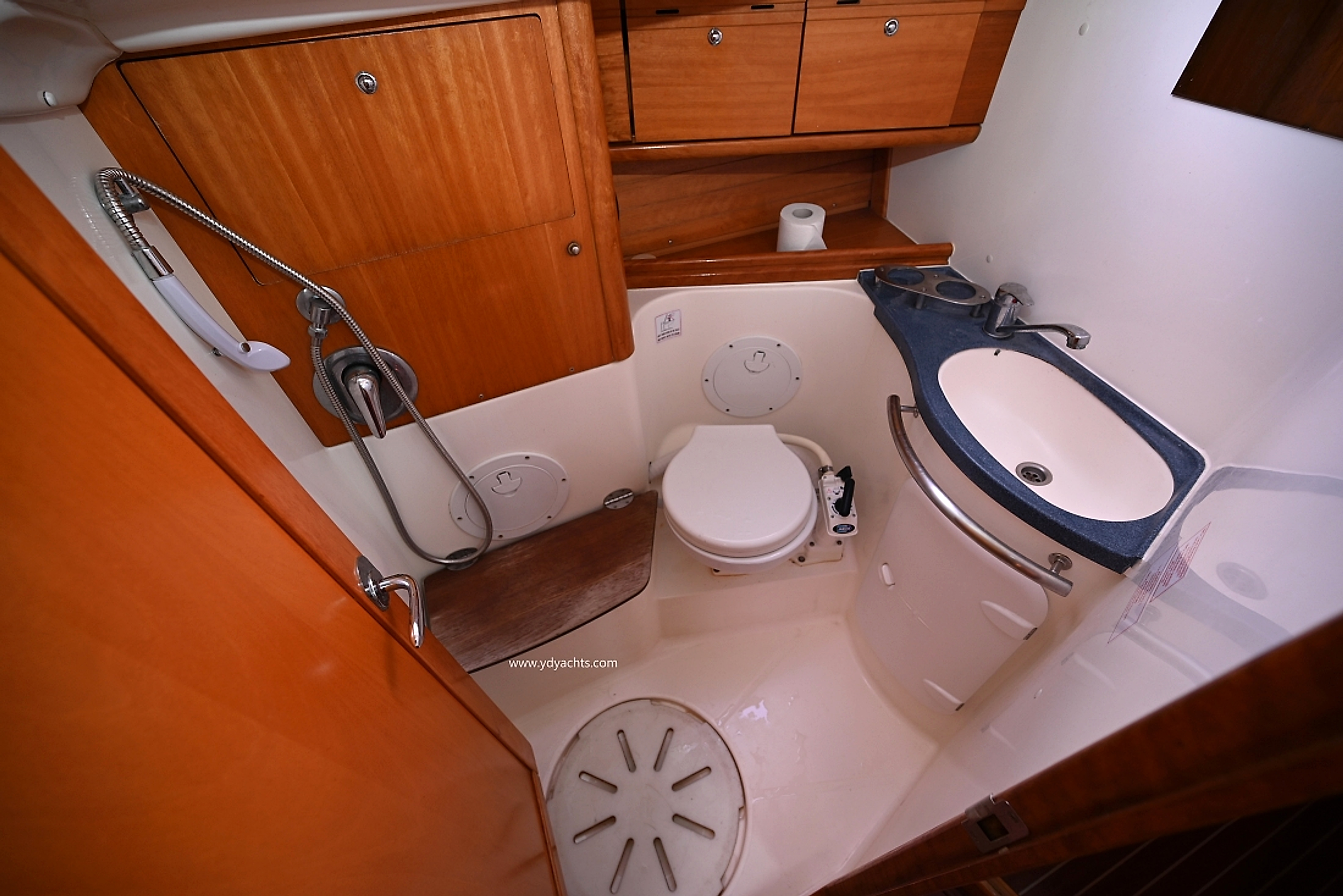 2008 Bavaria 50 Cruiser te koop (photo 38)