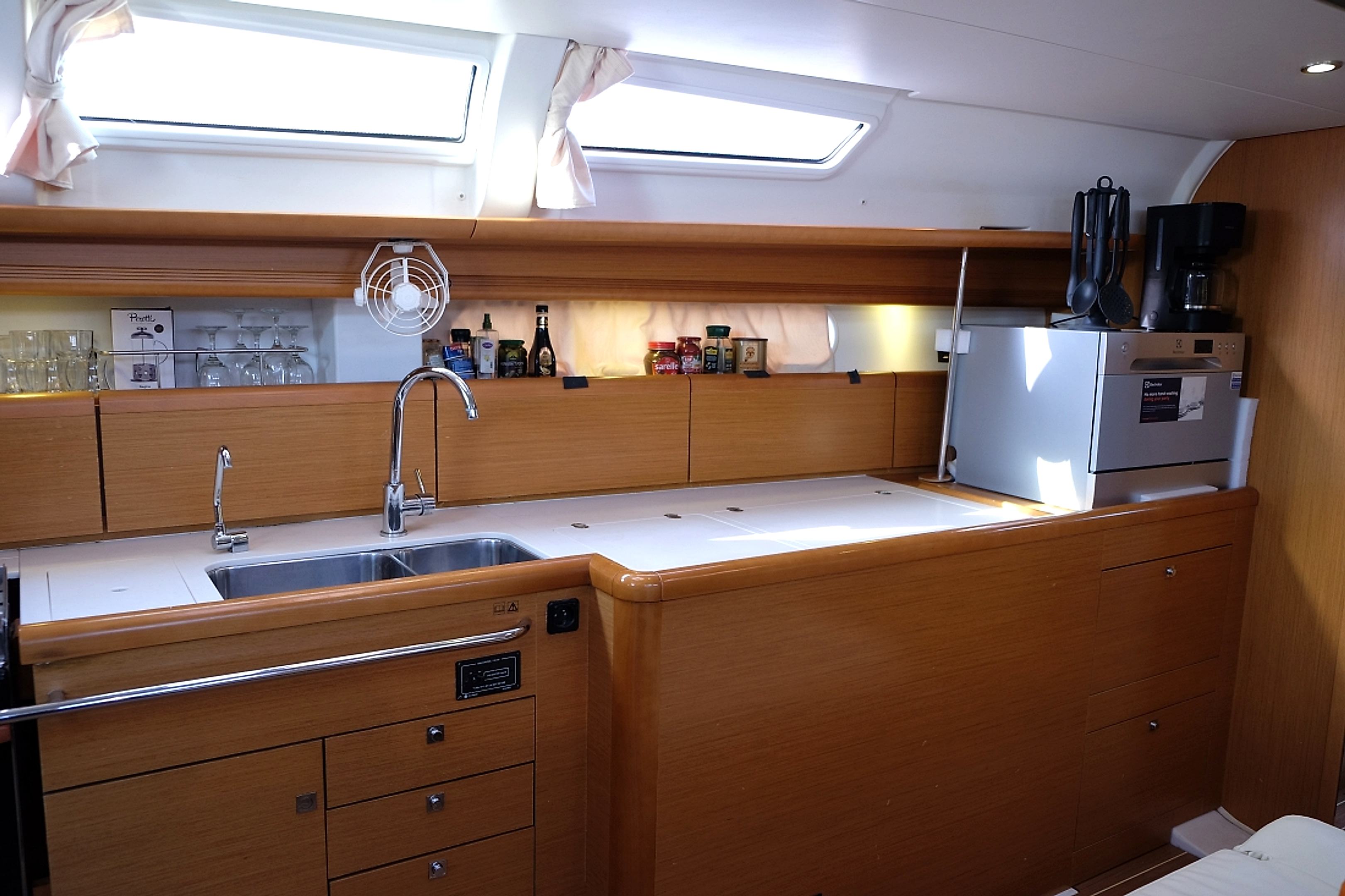 2011 Jeanneau Sun Odyssey 44i Owner's Version à vendre (photo 23)