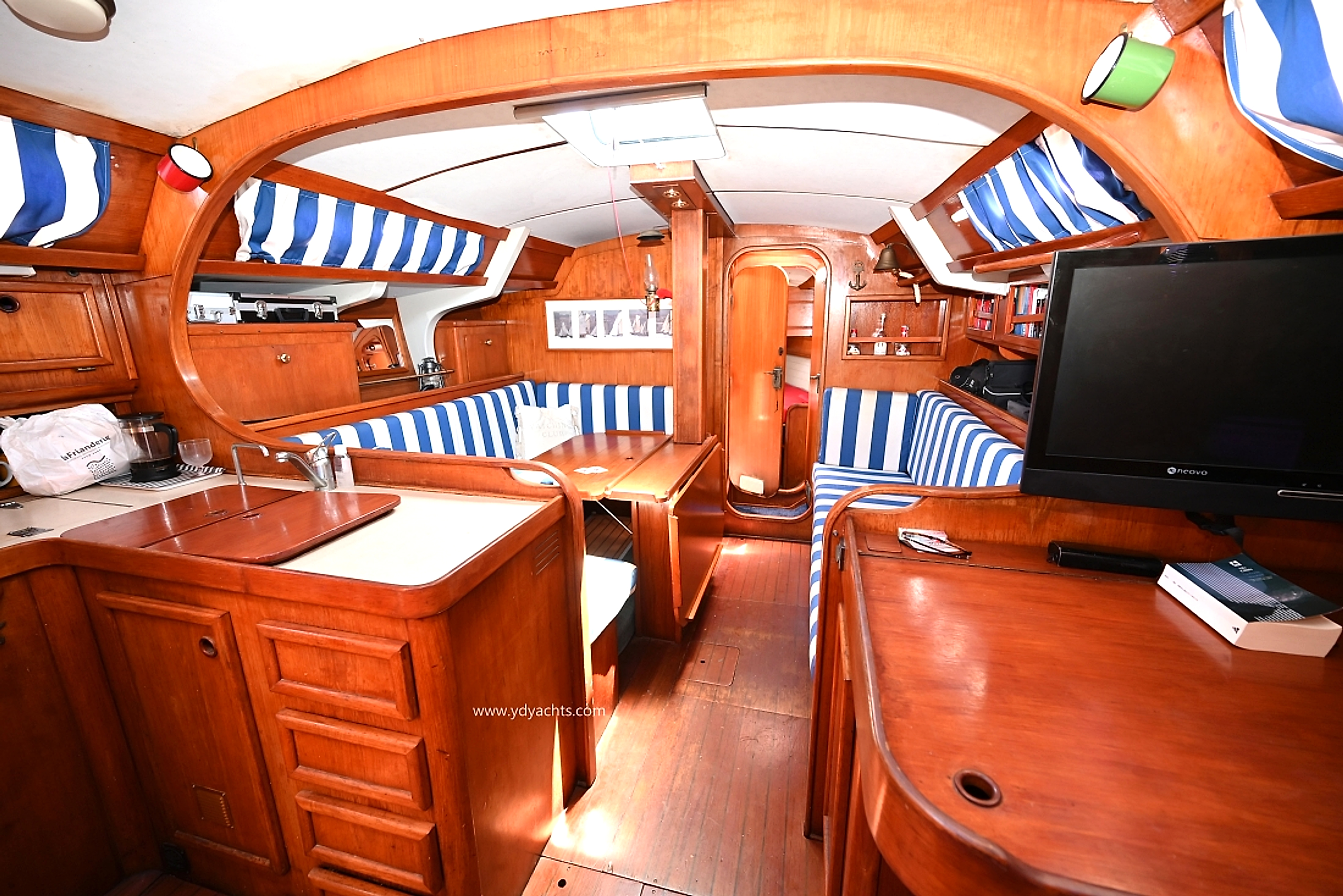 1987 Jeanneau Sun Legende 41 for sale (photo 17)