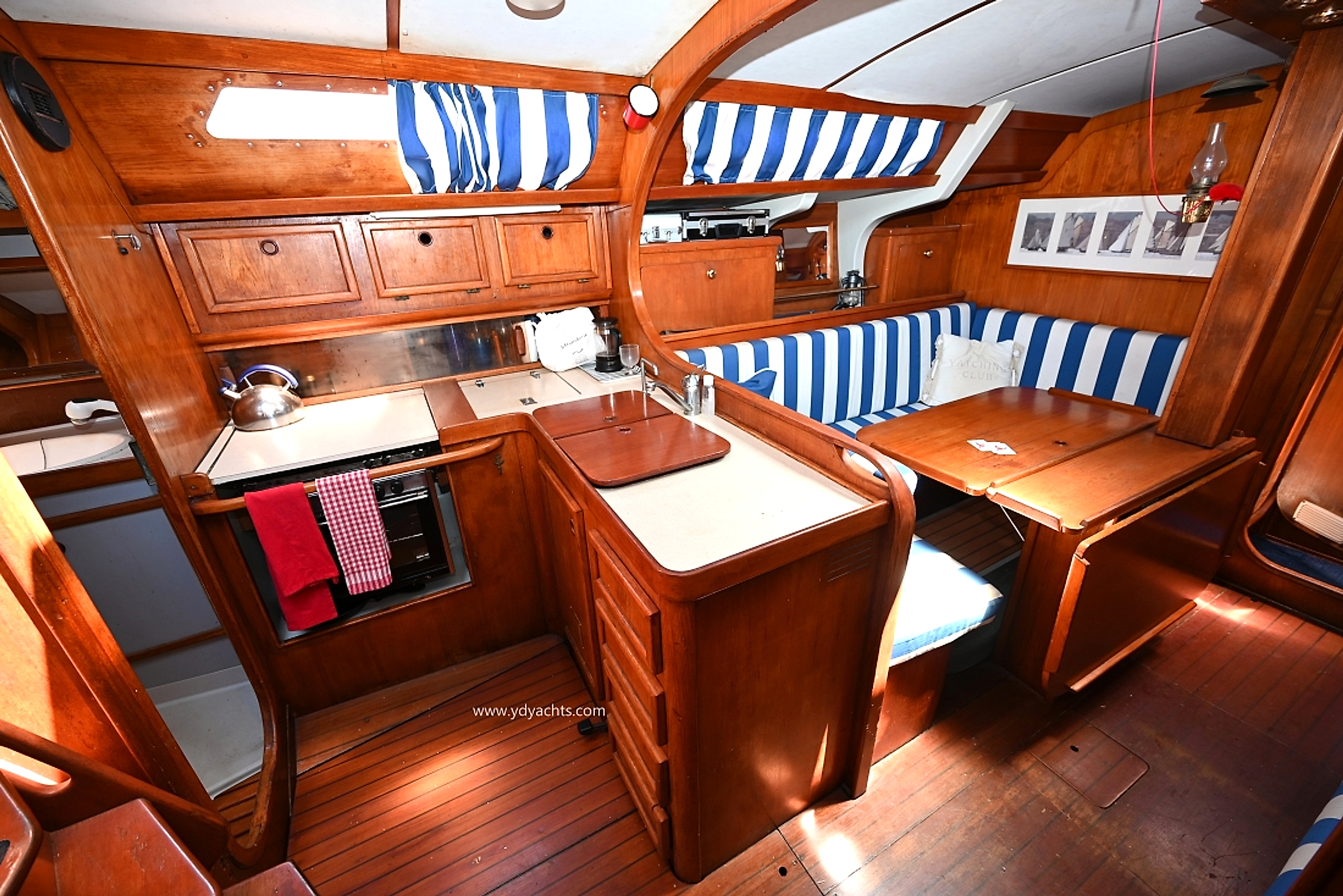 1987 Jeanneau Sun Legende 41 for sale (photo 18)