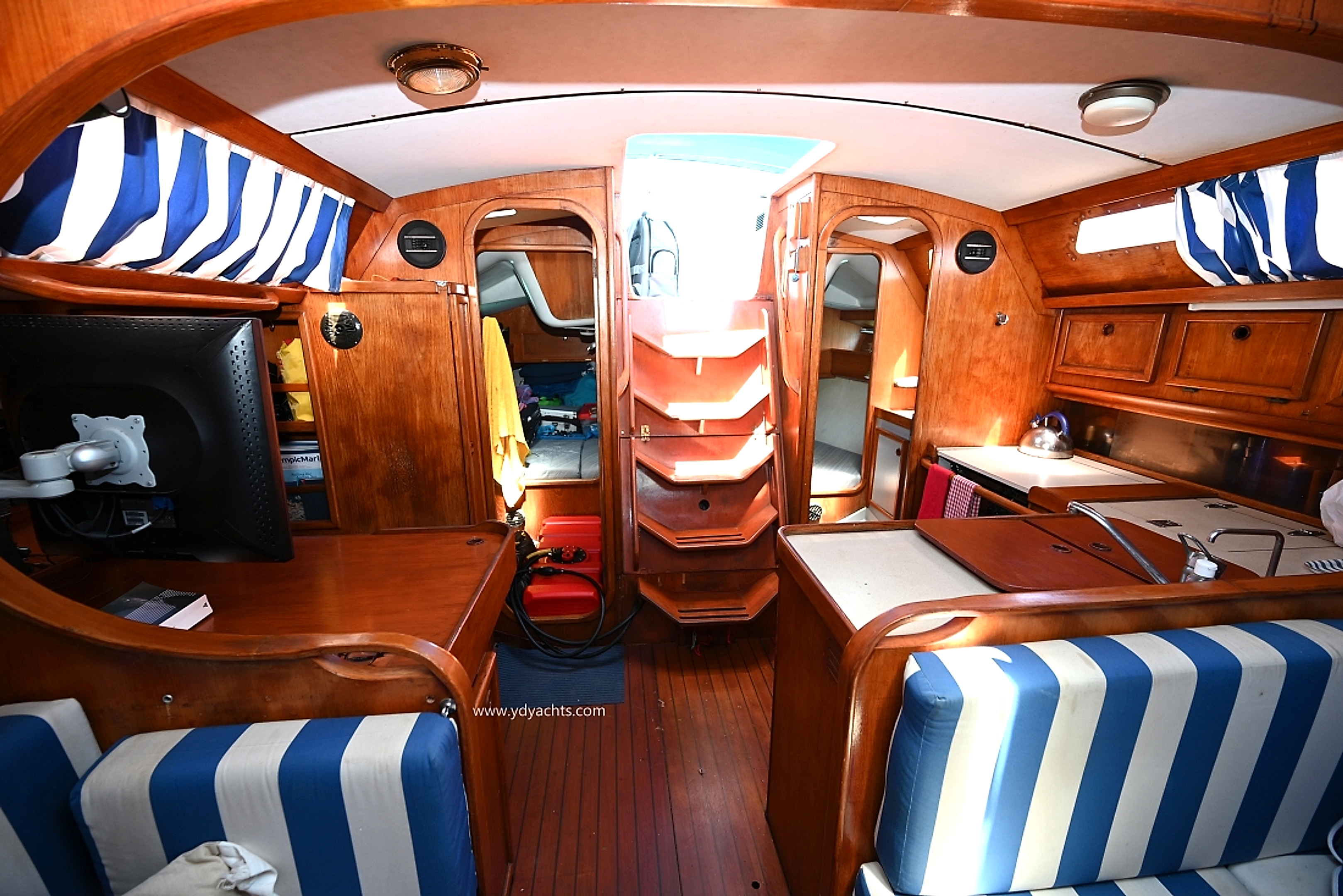 1987 Jeanneau Sun Legende 41 for sale (photo 27)
