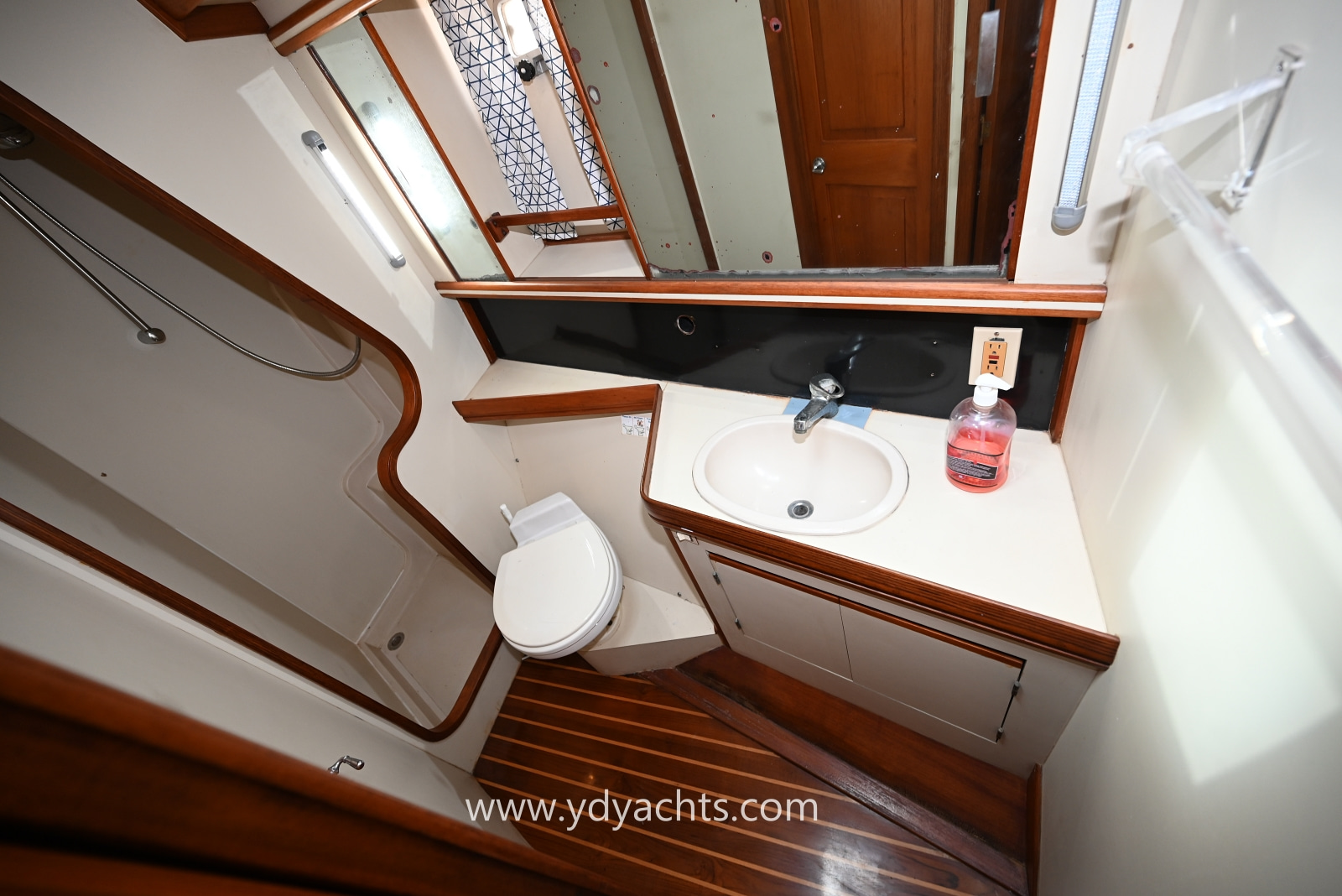 1986 Gulfstar 54 Sailcruiser zu verkaufen (photo 19)