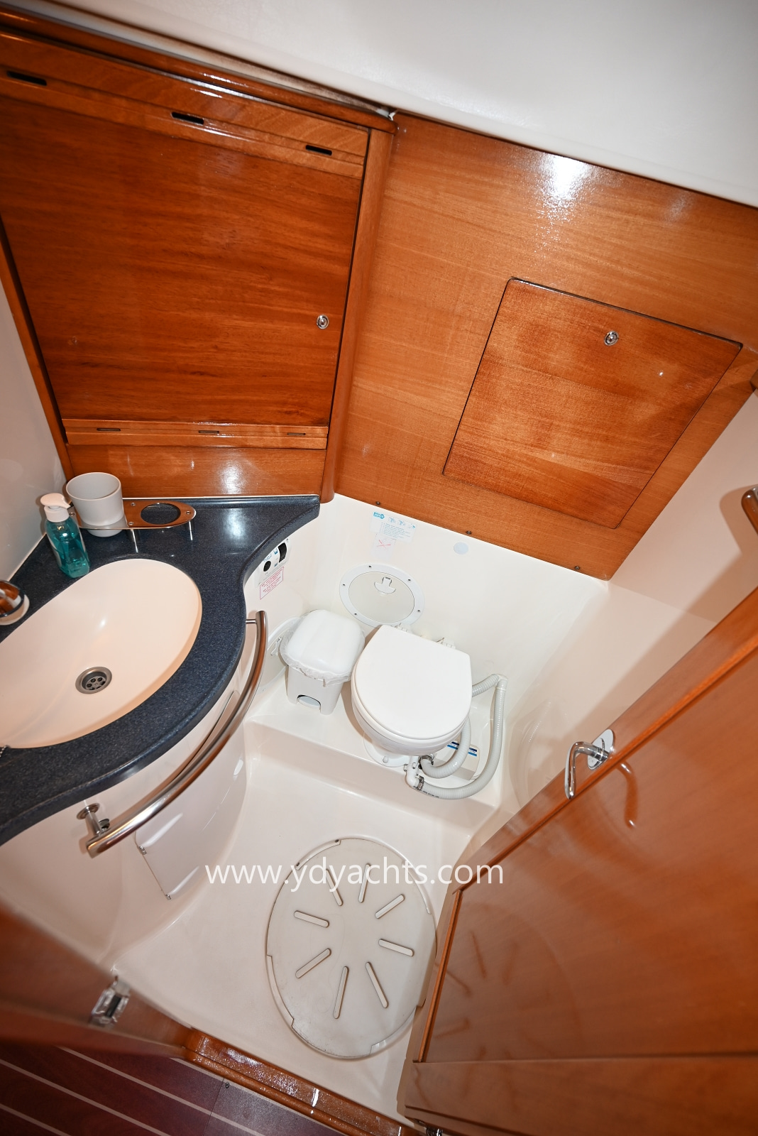 2008 Bavaria 40 Cruiser à vendre (photo 25)
