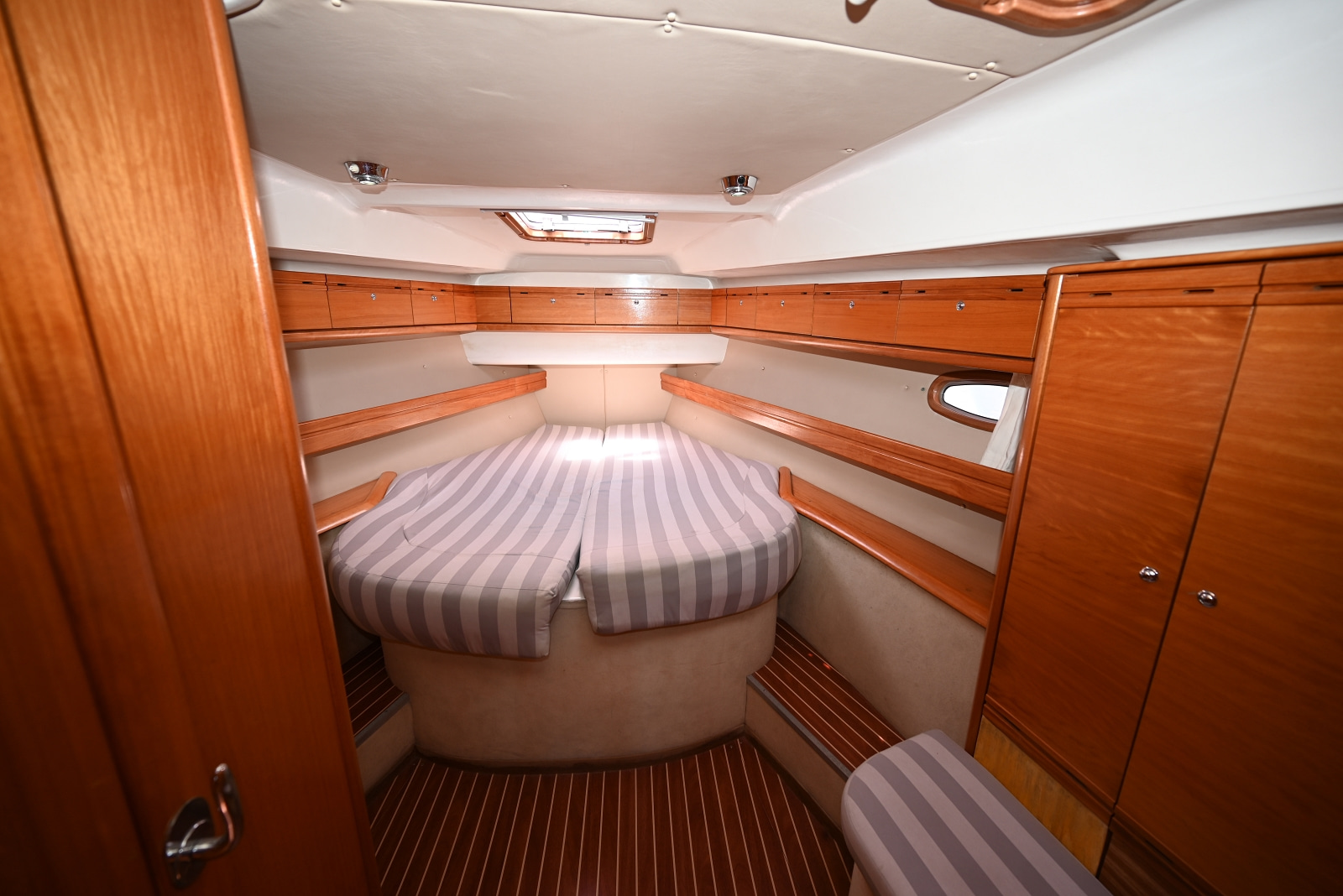 2006 Bavaria 46 Cruiser te koop (photo 29)