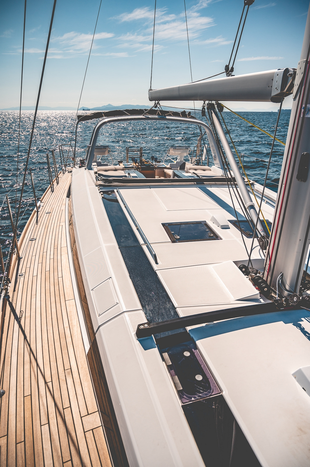 2027 Beneteau Oceanis 55.1 Owner's Version for sale (photo 11)