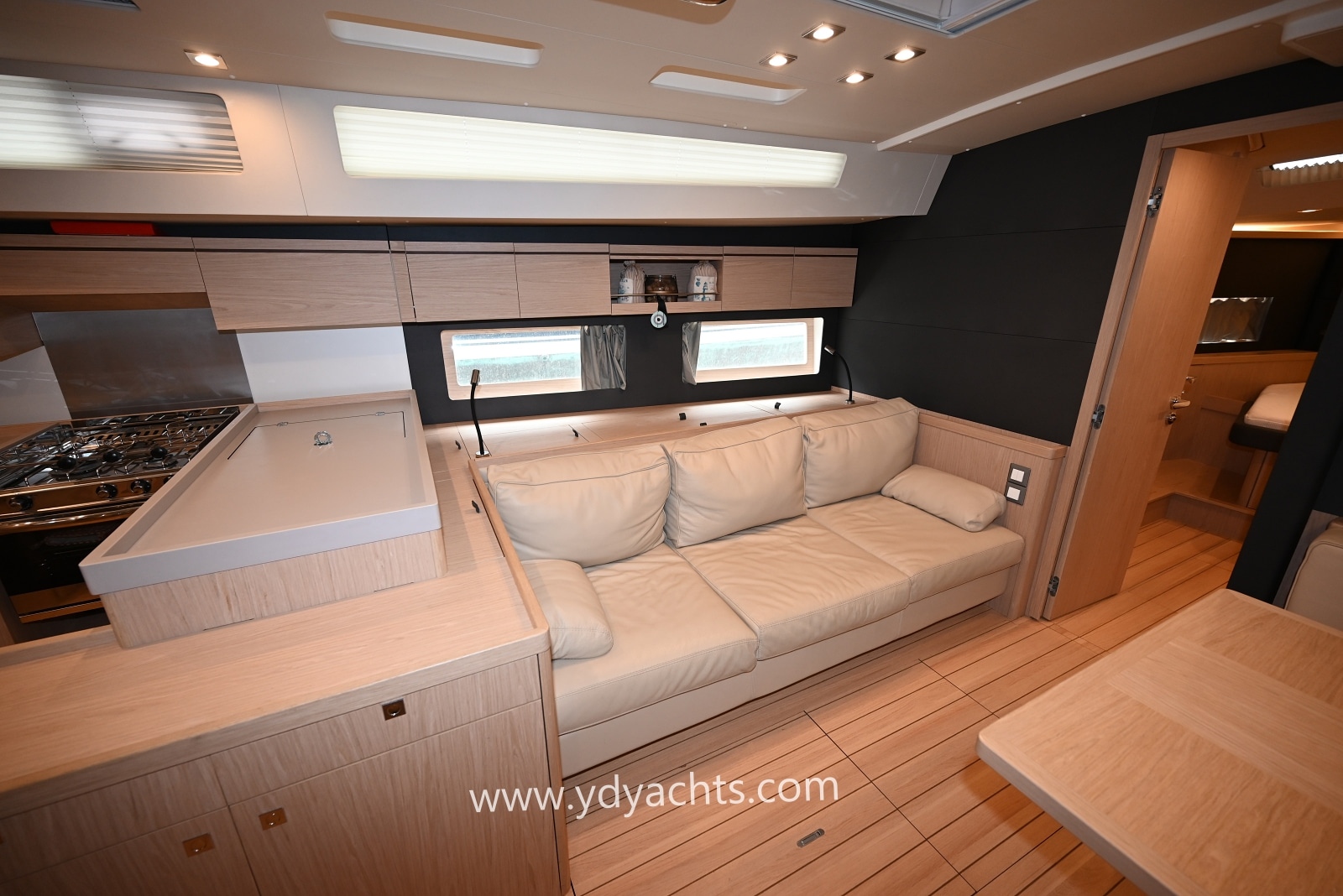 2027 Beneteau Oceanis 55.1 Owner's Version for sale (photo 37)