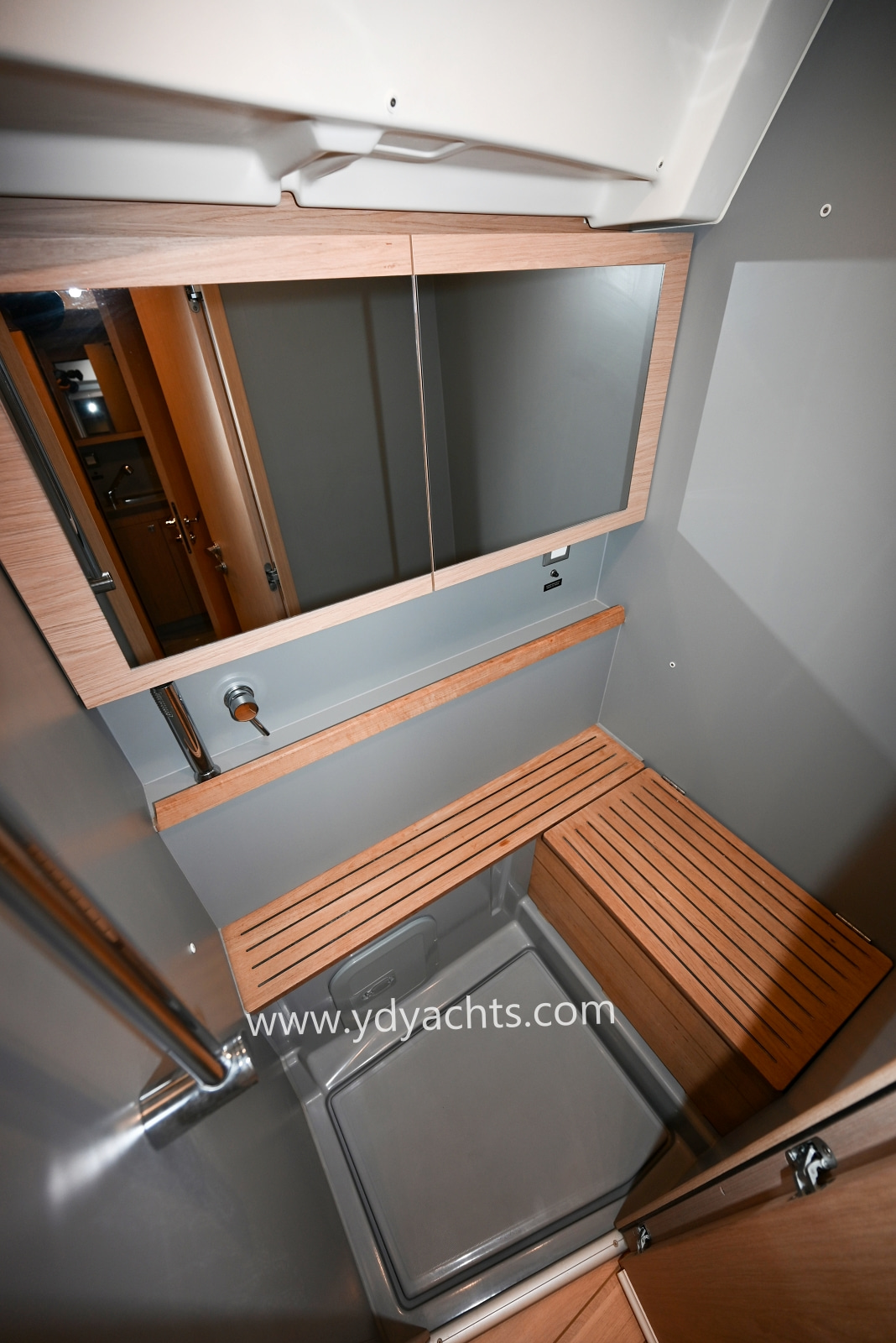 2027 Beneteau Oceanis 55.1 Owner's Version for sale (photo 42)