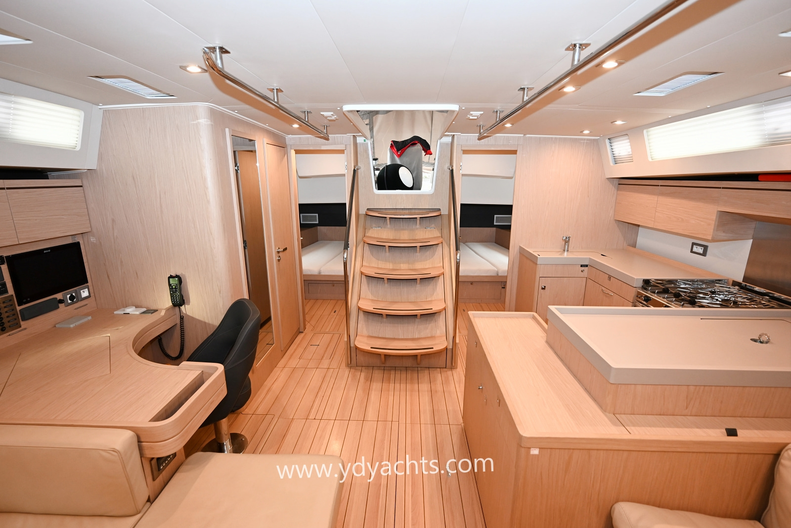 2027 Beneteau Oceanis 55.1 Owner's Version for sale (photo 49)