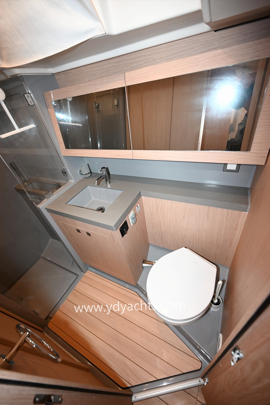 2027 Beneteau Oceanis 55.1 Owner's Version for sale (photo 54)