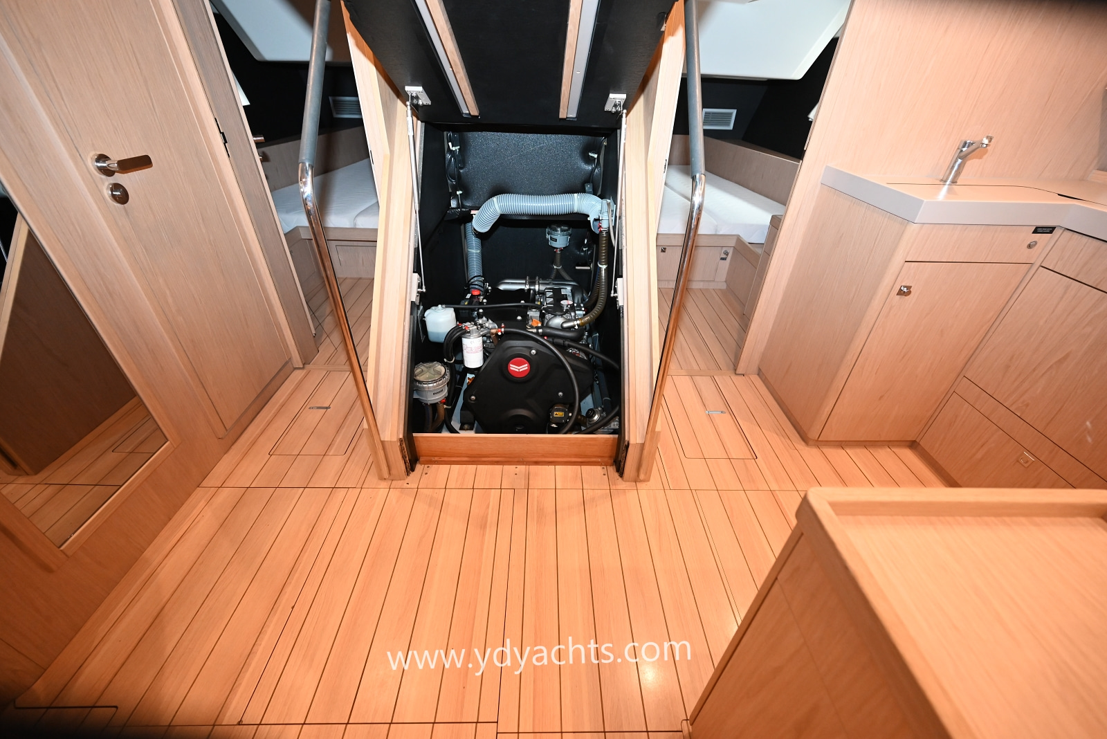 2027 Beneteau Oceanis 55.1 Owner's Version for sale (photo 67)